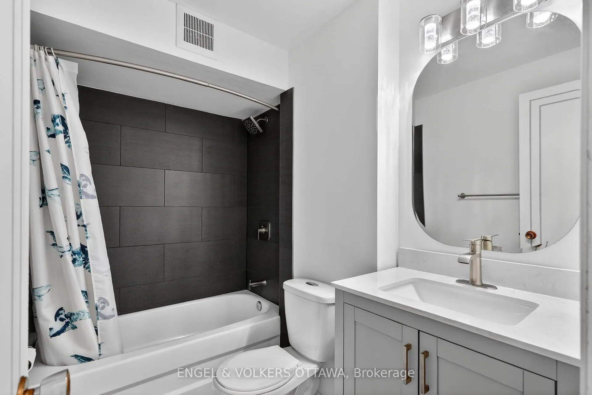 Photo 4 of Unit 9, 49 Sumac Street, Ottawa, Beacon Hill South — HOMEH