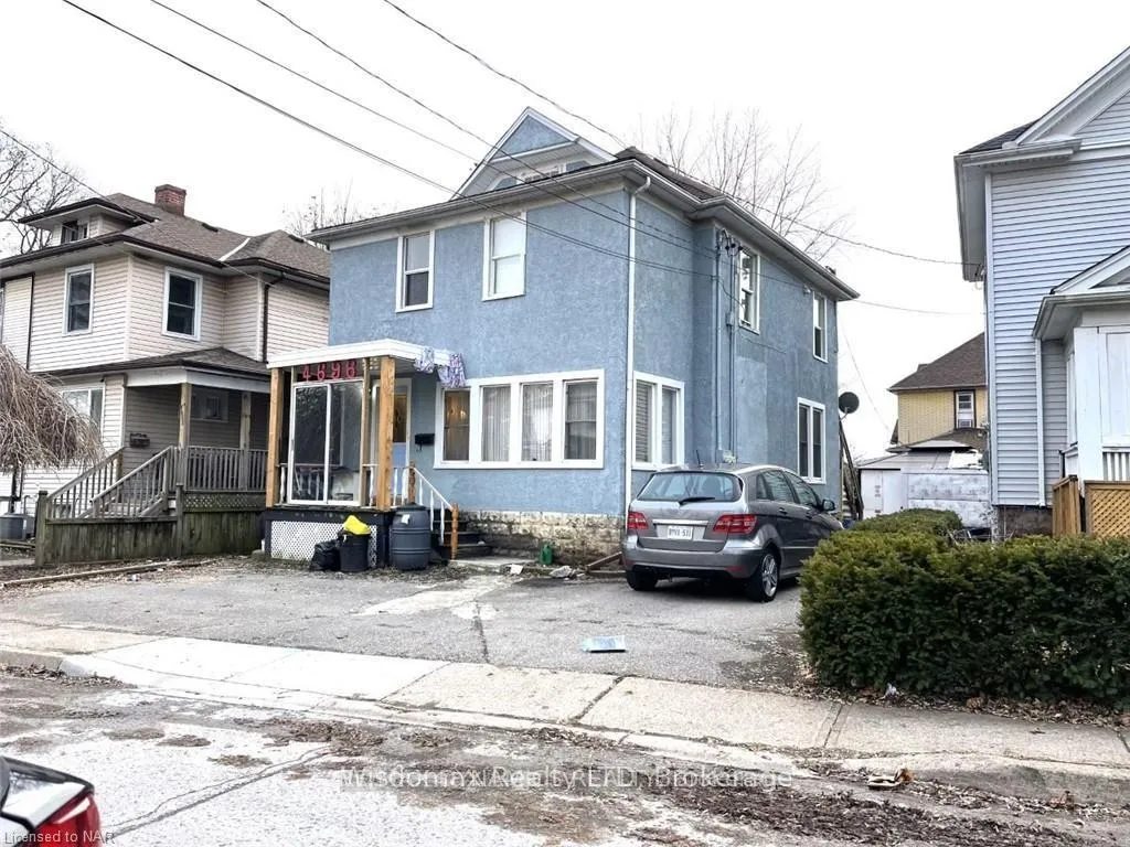 Photo 1 of 4696 Mcdougall Crescent, Niagara Falls, Downtown — HOMEH