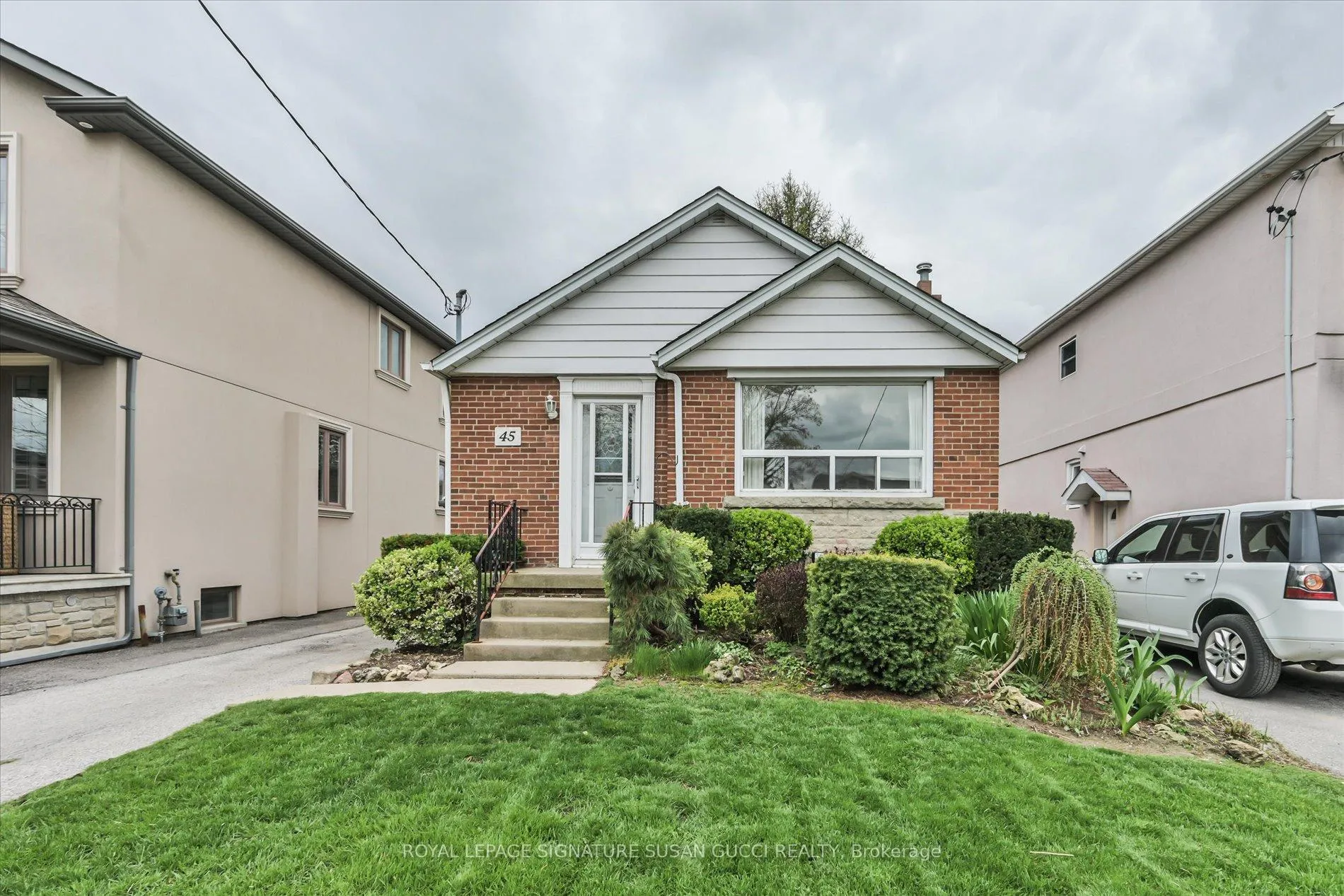 Photo 2 of 45 Joanith Drive, Toronto, O'Connor-Parkview — HOMEH