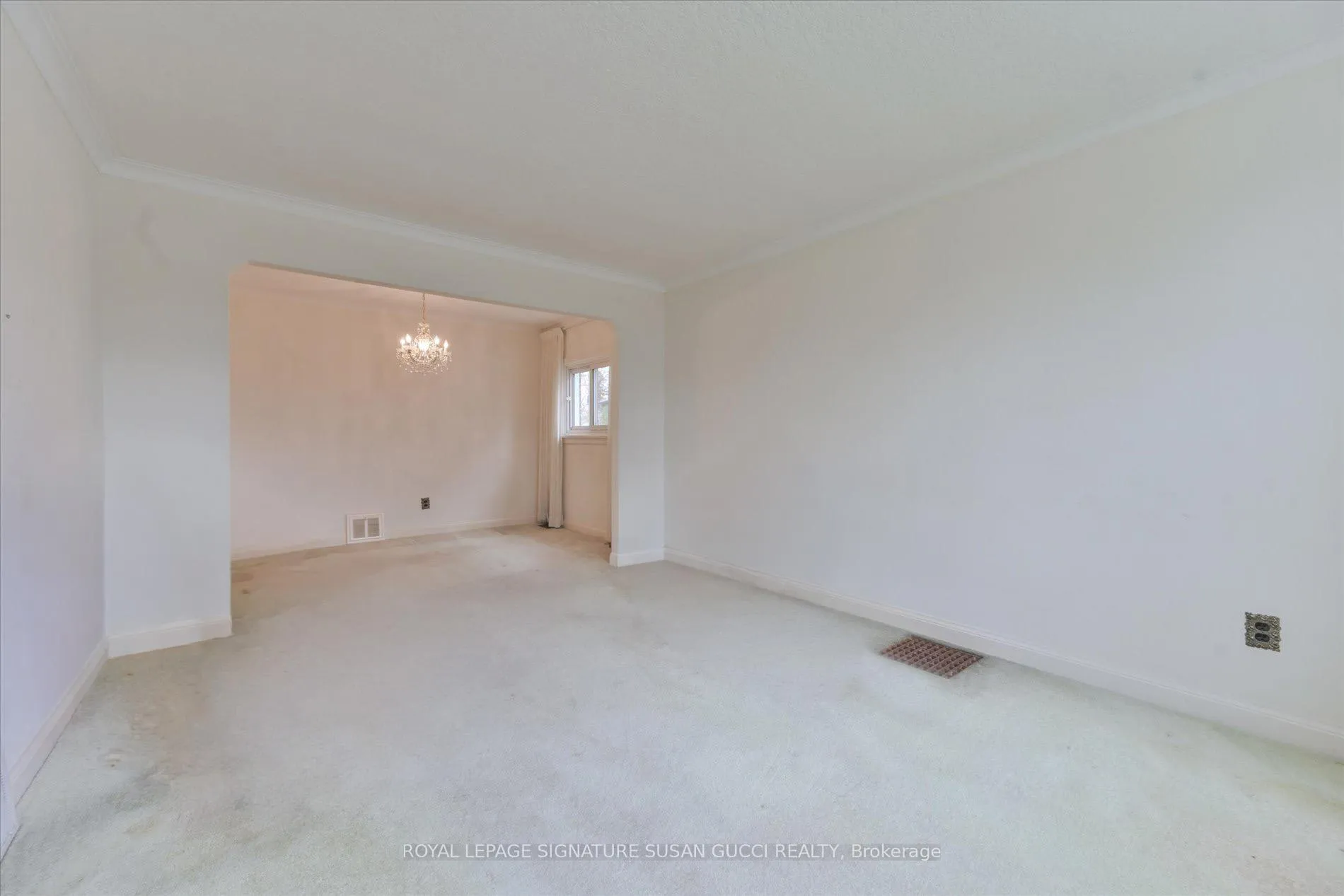 Photo 4 of 45 Joanith Drive, Toronto, O'Connor-Parkview — HOMEH
