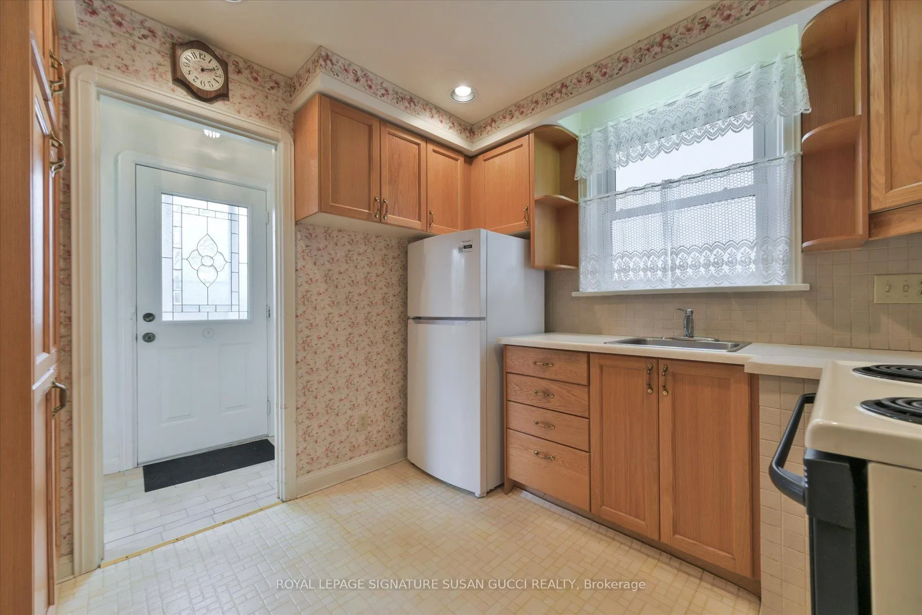 Photo 8 of 45 Joanith Drive, Toronto, O'Connor-Parkview — HOMEH