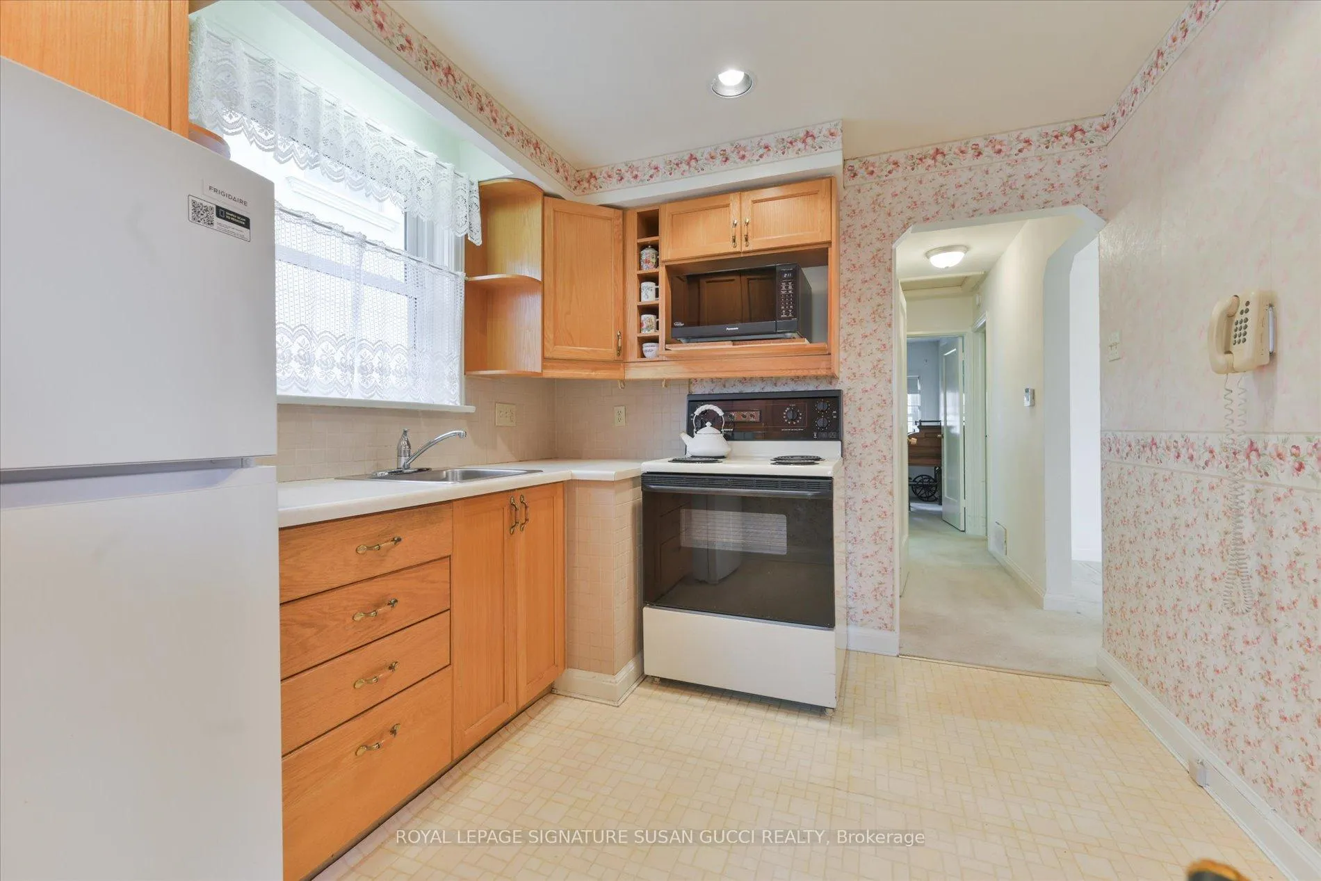 Photo 9 of 45 Joanith Drive, Toronto, O'Connor-Parkview — HOMEH