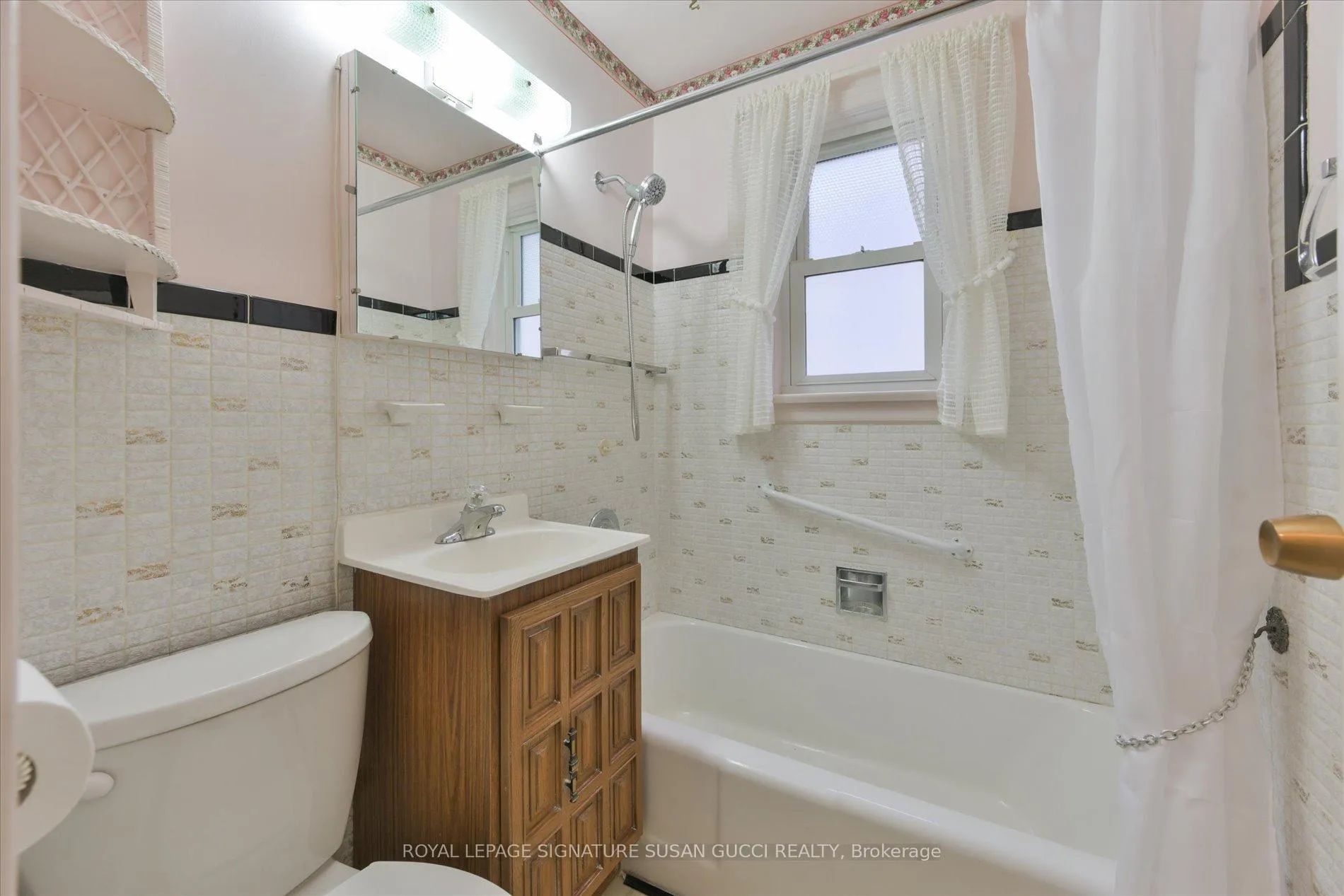 Photo 14 of 45 Joanith Drive, Toronto, O'Connor-Parkview — HOMEH