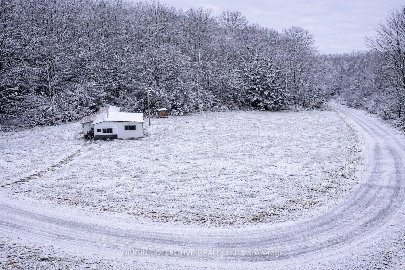 Front of 590A Lake Nipissing Road