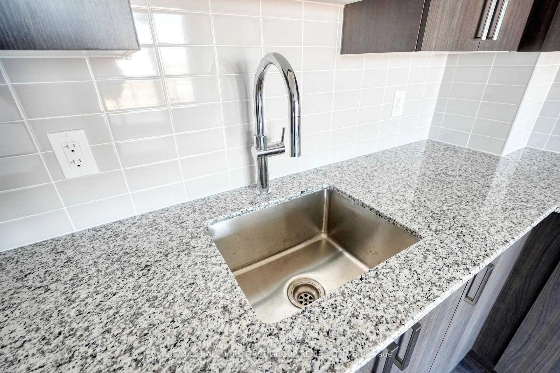 Photo 10 of Unit 1411, 1455 Celebration Drive, Pickering, Bay Ridges — HOMEH