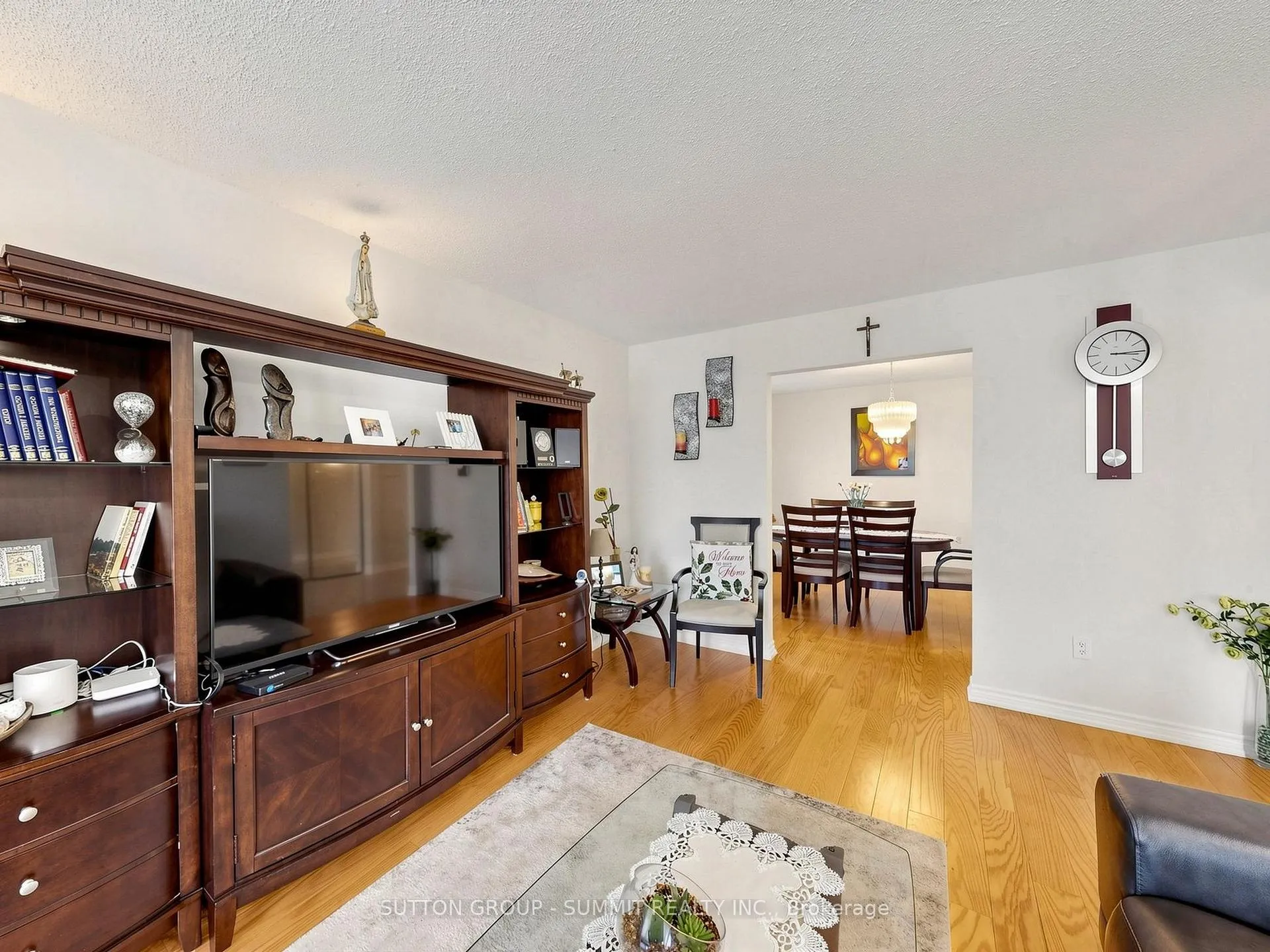Photo 8 of 32 Harbrite Drive, Hamilton, Stoney Creek — HOMEH