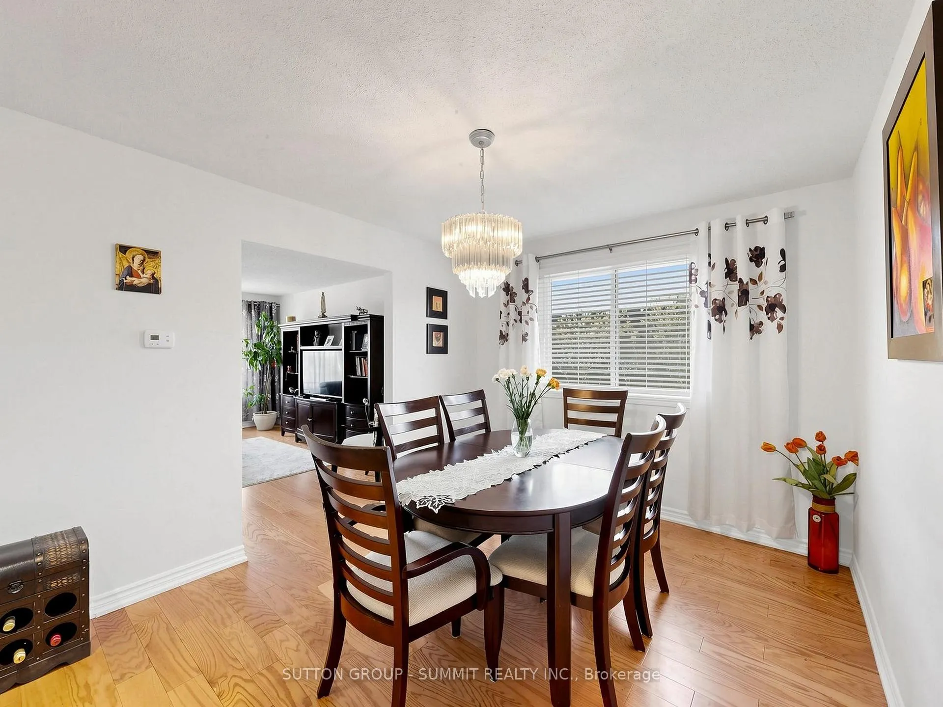 Photo 9 of 32 Harbrite Drive, Hamilton, Stoney Creek — HOMEH