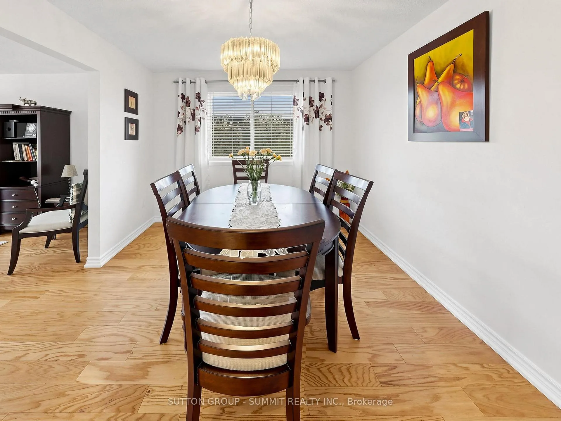 Photo 10 of 32 Harbrite Drive, Hamilton, Stoney Creek — HOMEH