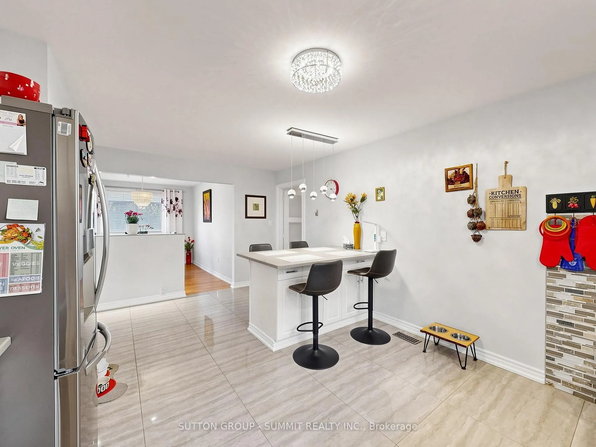 Photo 15 of 32 Harbrite Drive, Hamilton, Stoney Creek — HOMEH