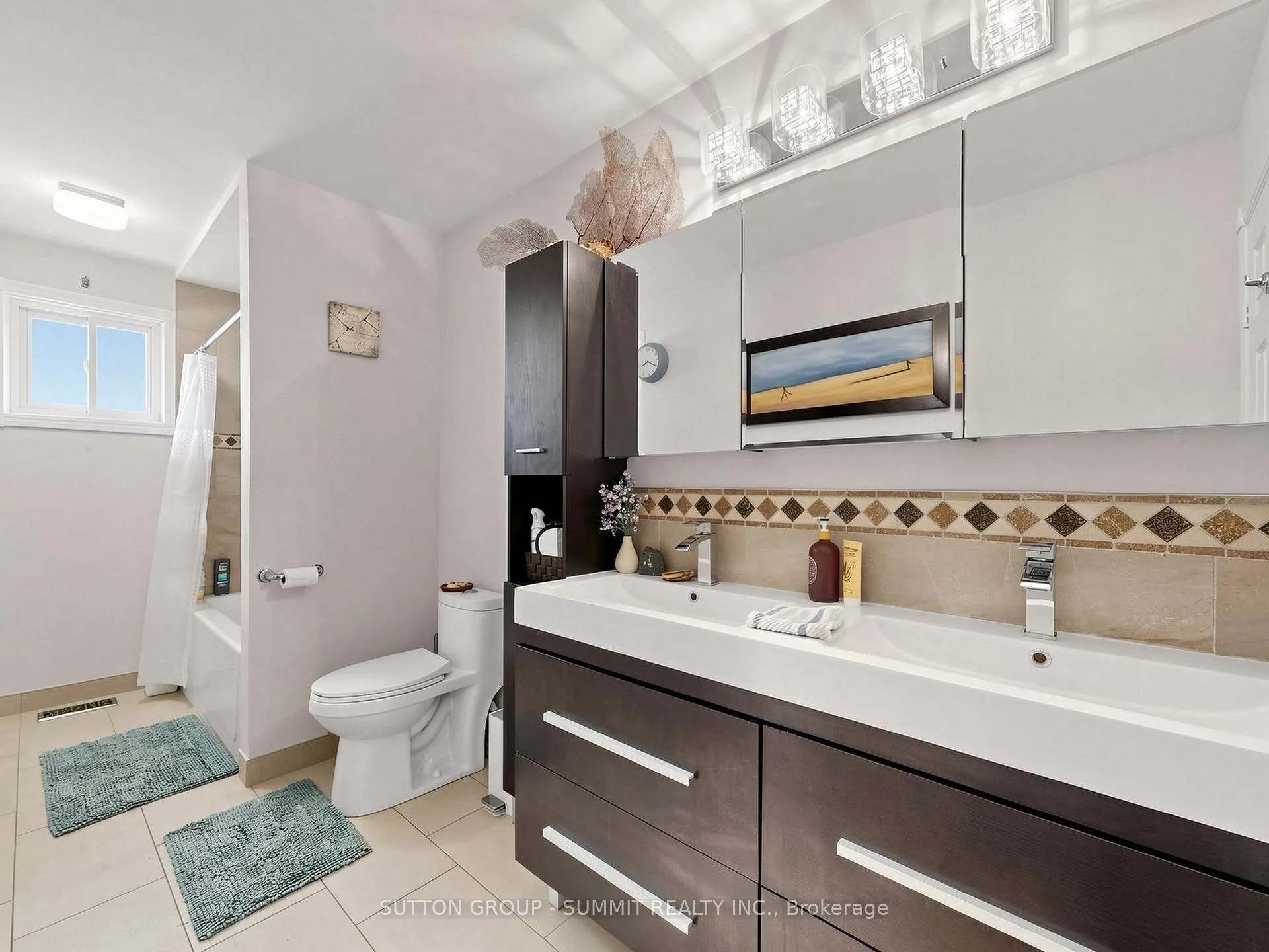 Photo 25 of 32 Harbrite Drive, Hamilton, Stoney Creek — HOMEH