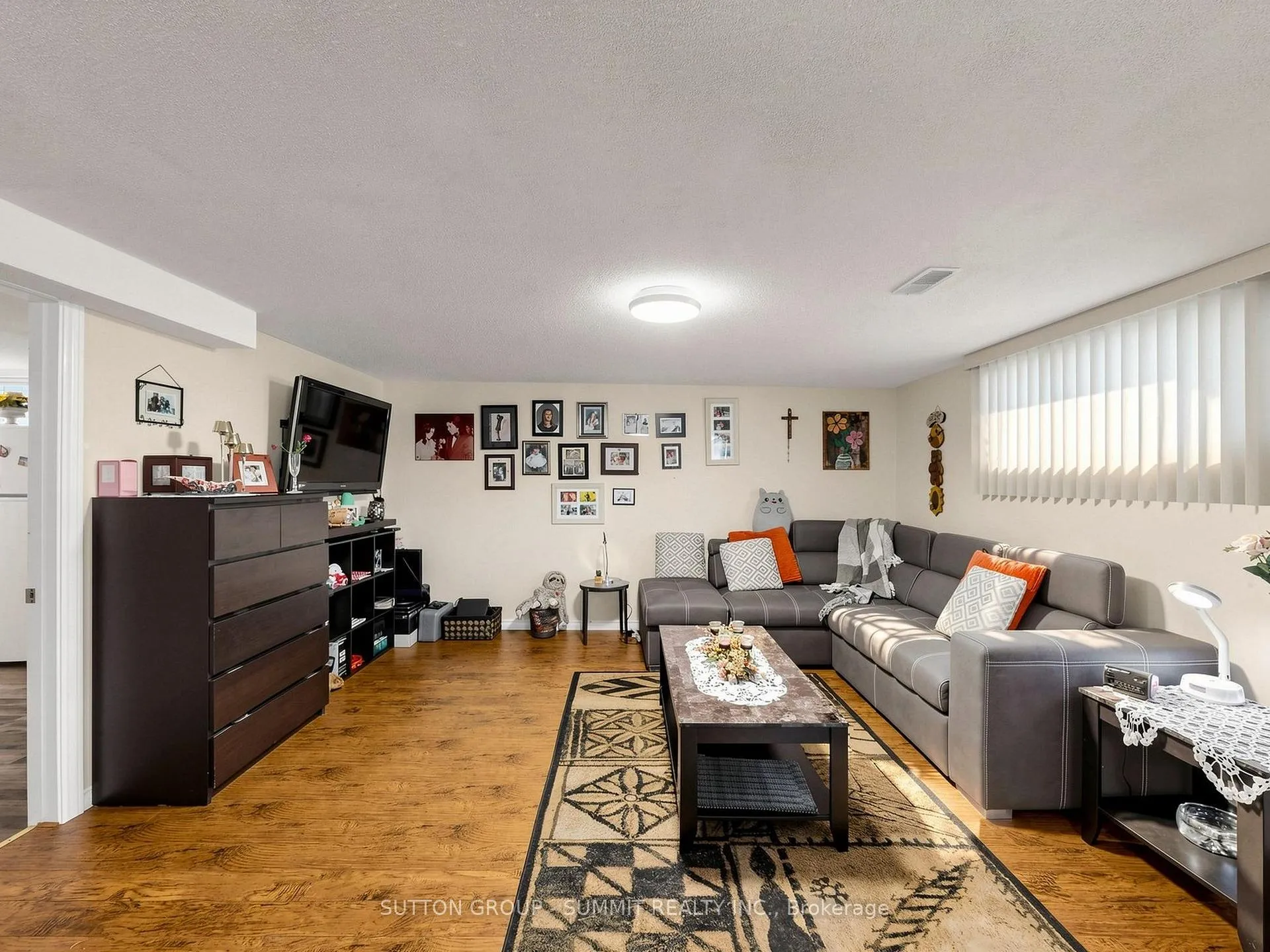 Photo 33 of 32 Harbrite Drive, Hamilton, Stoney Creek — HOMEH