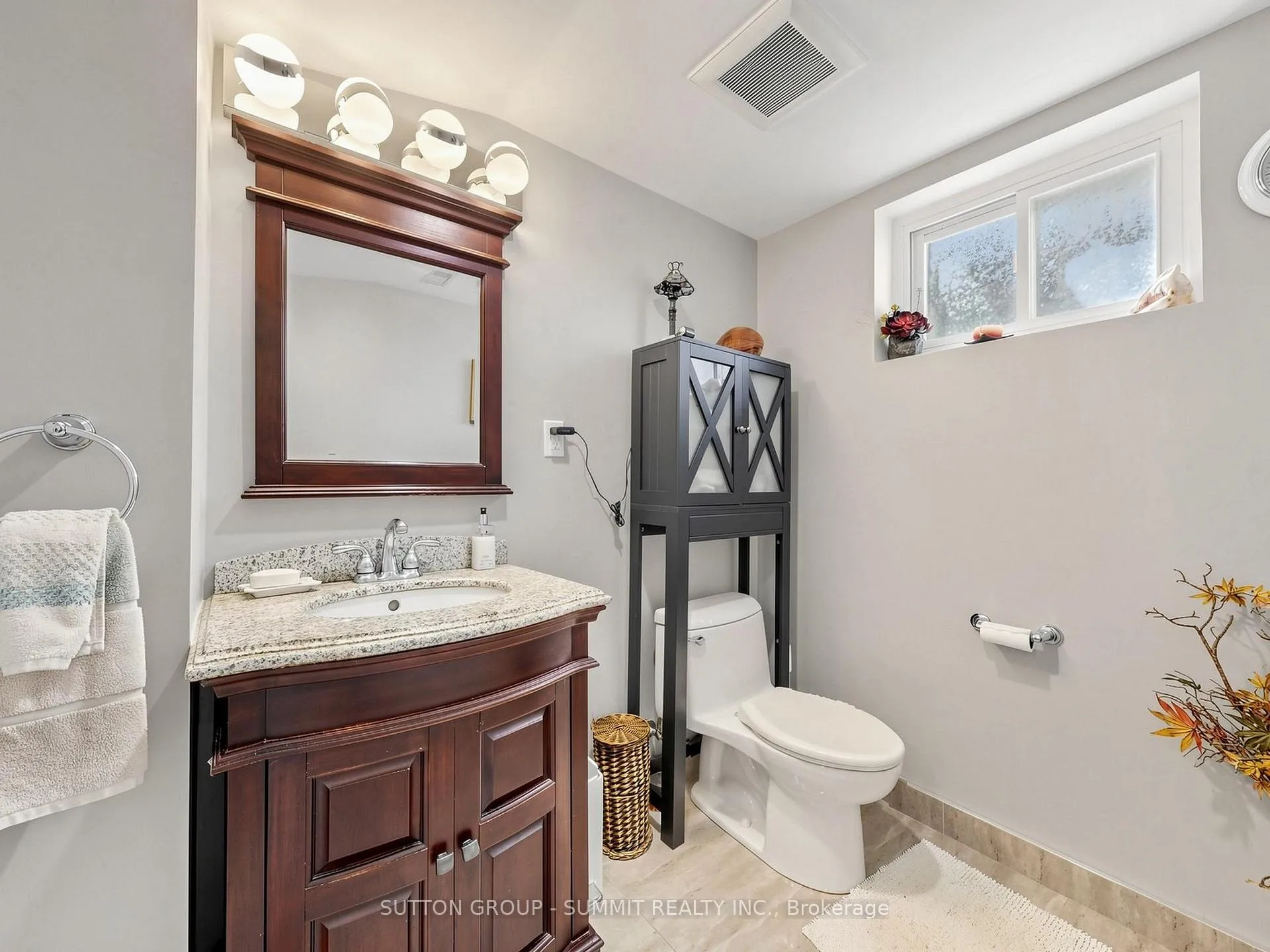 Photo 42 of 32 Harbrite Drive, Hamilton, Stoney Creek — HOMEH