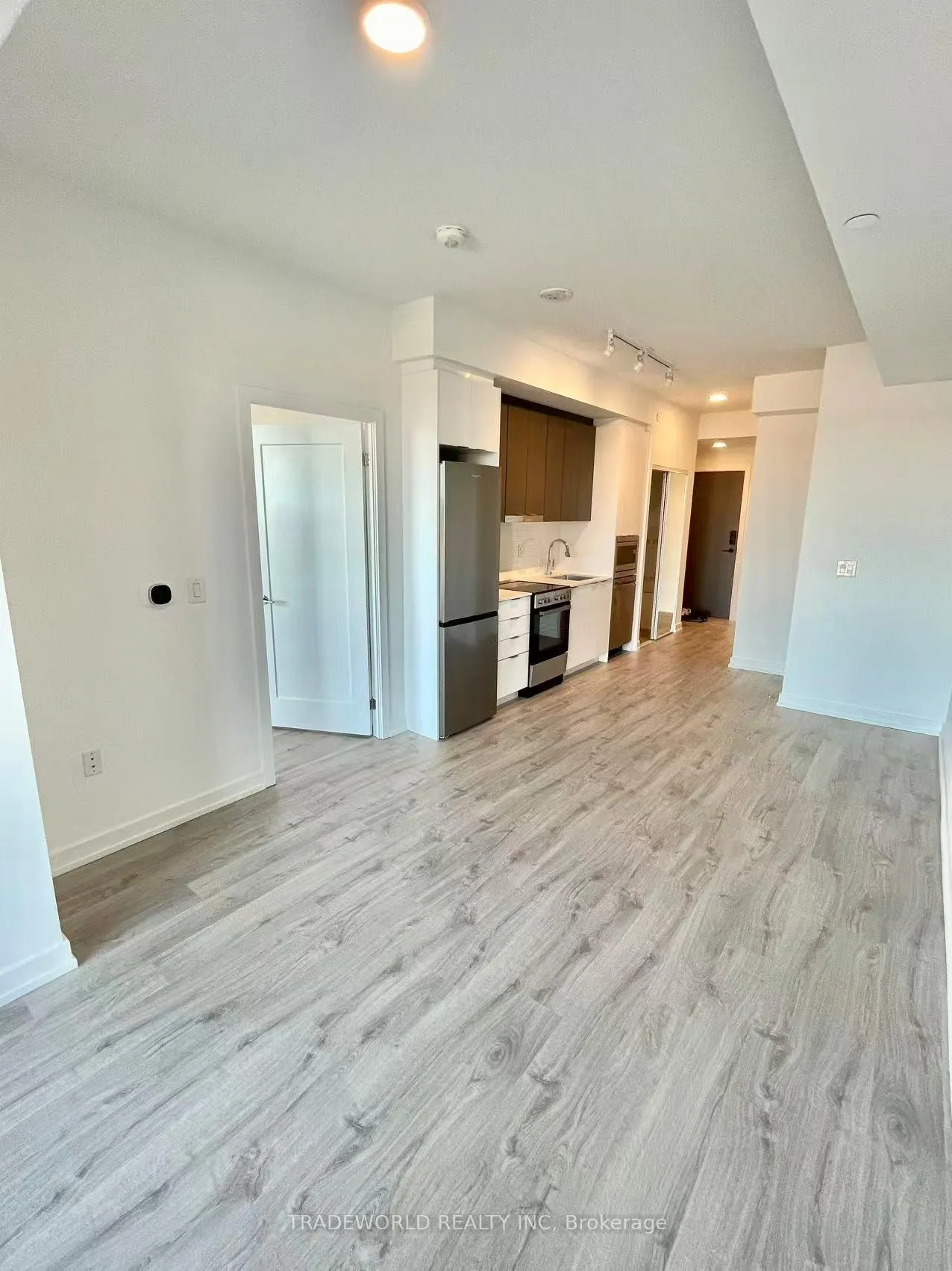 Photo 4 of Unit B611, 9751 Markham Road, Markham, Greensborough — HOMEH