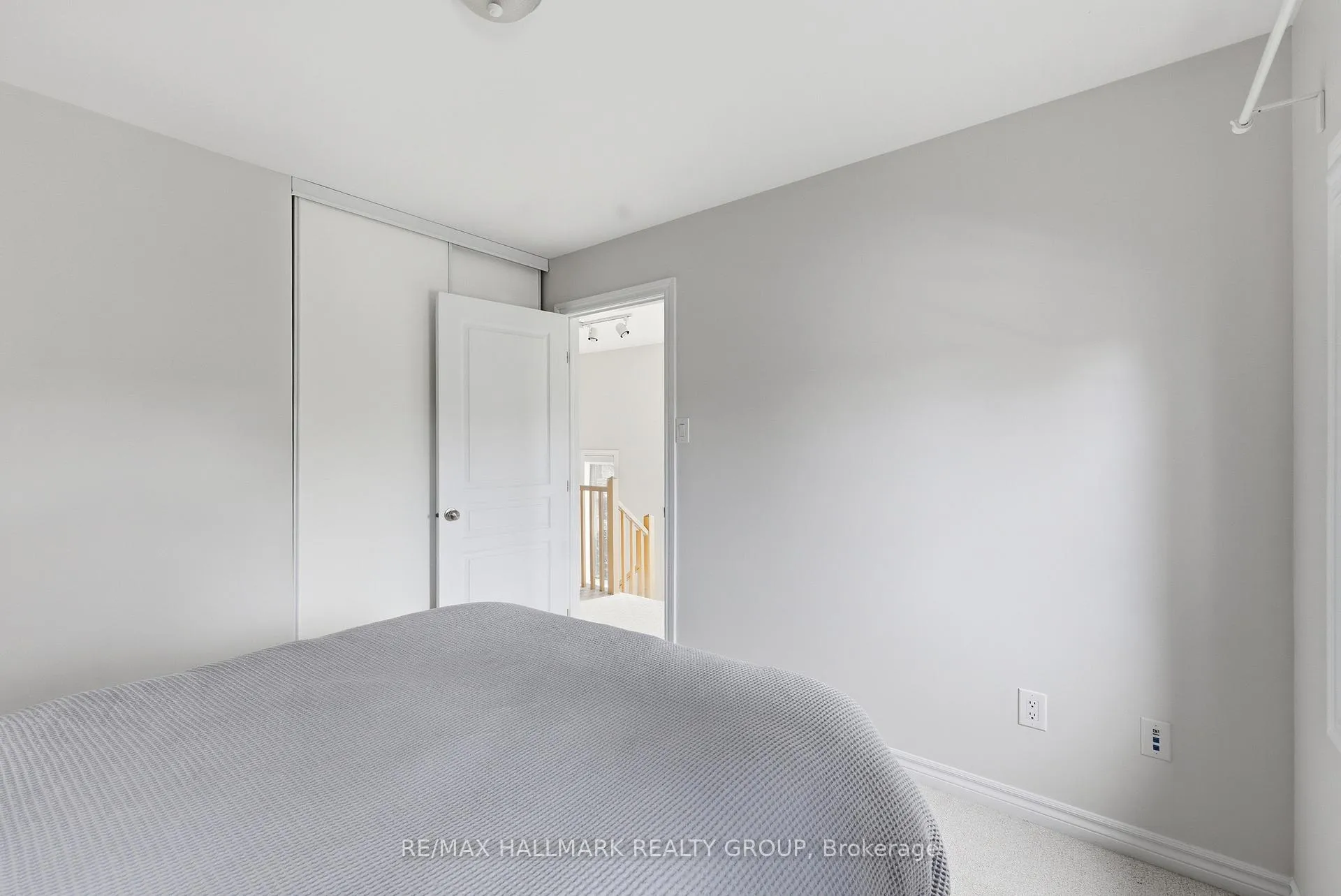 Photo 27 of 266 Tandalee Crescent, Ottawa, Kanata - Emerald Meadows/Trailwest — HOMEH
