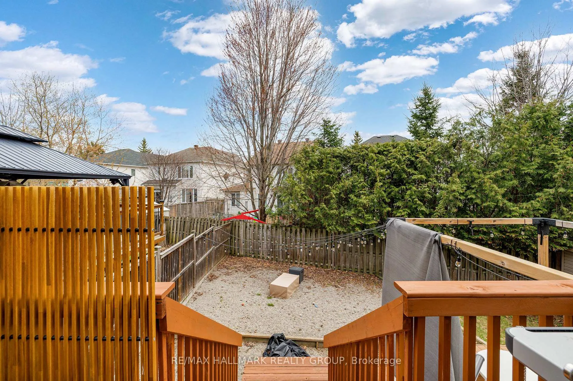 Photo 34 of 266 Tandalee Crescent, Ottawa, Kanata - Emerald Meadows/Trailwest — HOMEH