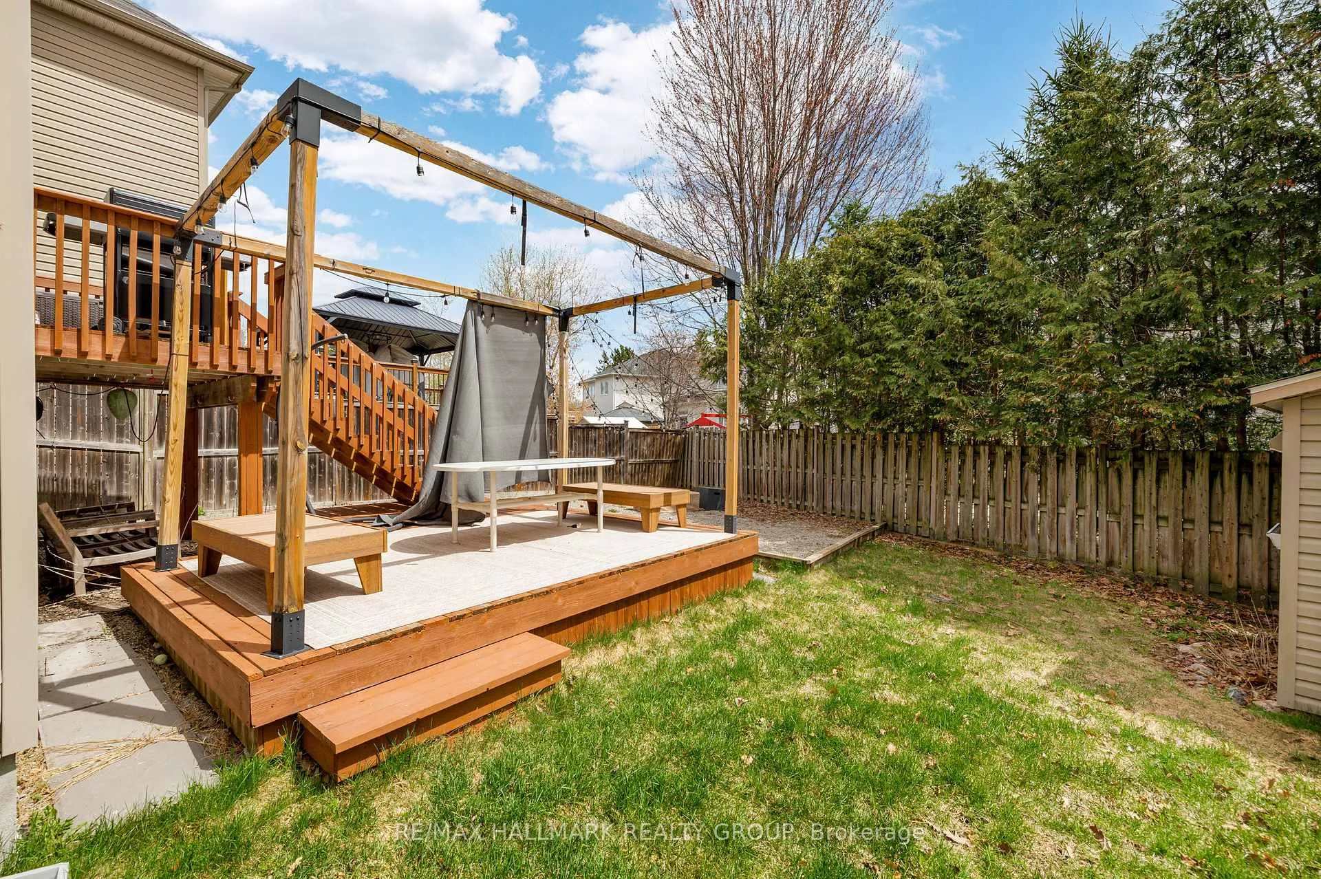 Photo 36 of 266 Tandalee Crescent, Ottawa, Kanata - Emerald Meadows/Trailwest — HOMEH