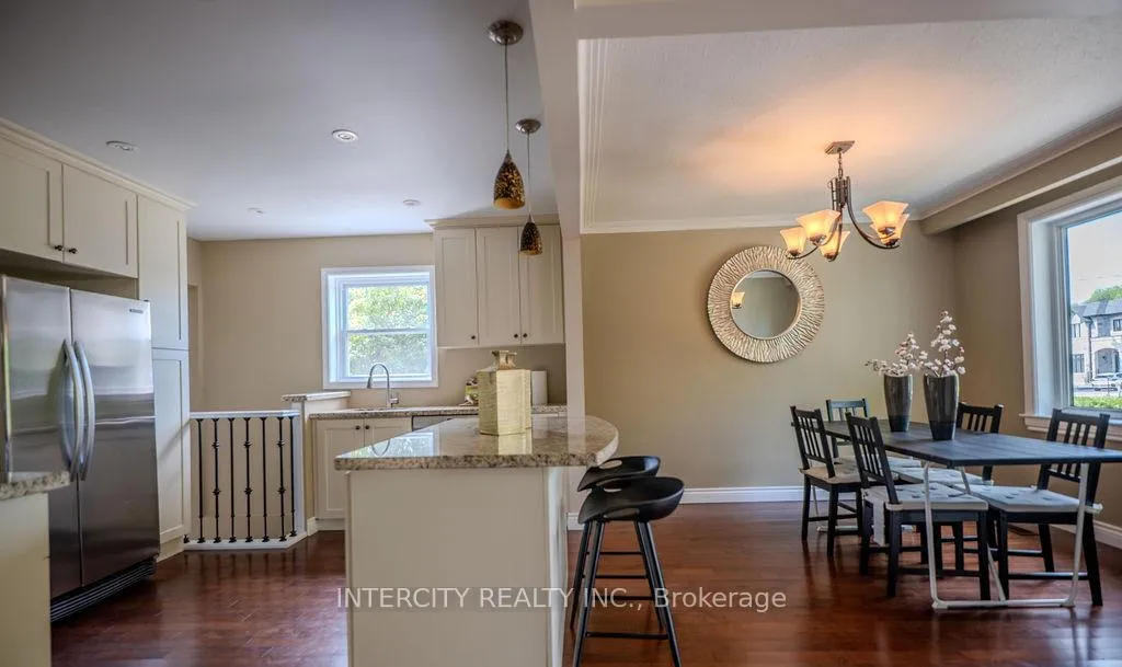 Photo 19 of 631 Trudale Court, Oakville, West — HOMEH