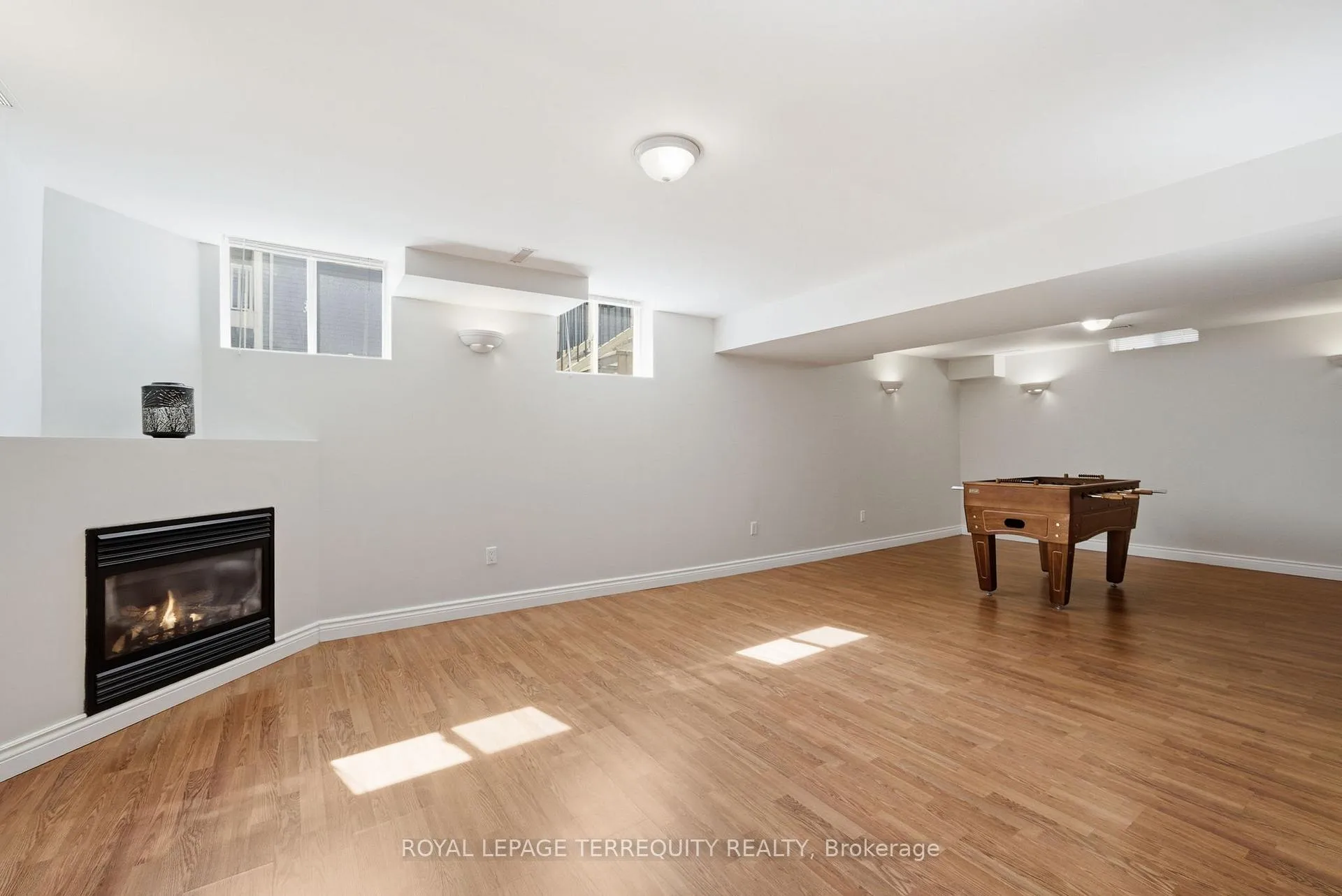 Photo 38 of 20 Selkirk Drive, Whitby, Brooklin — HOMEH