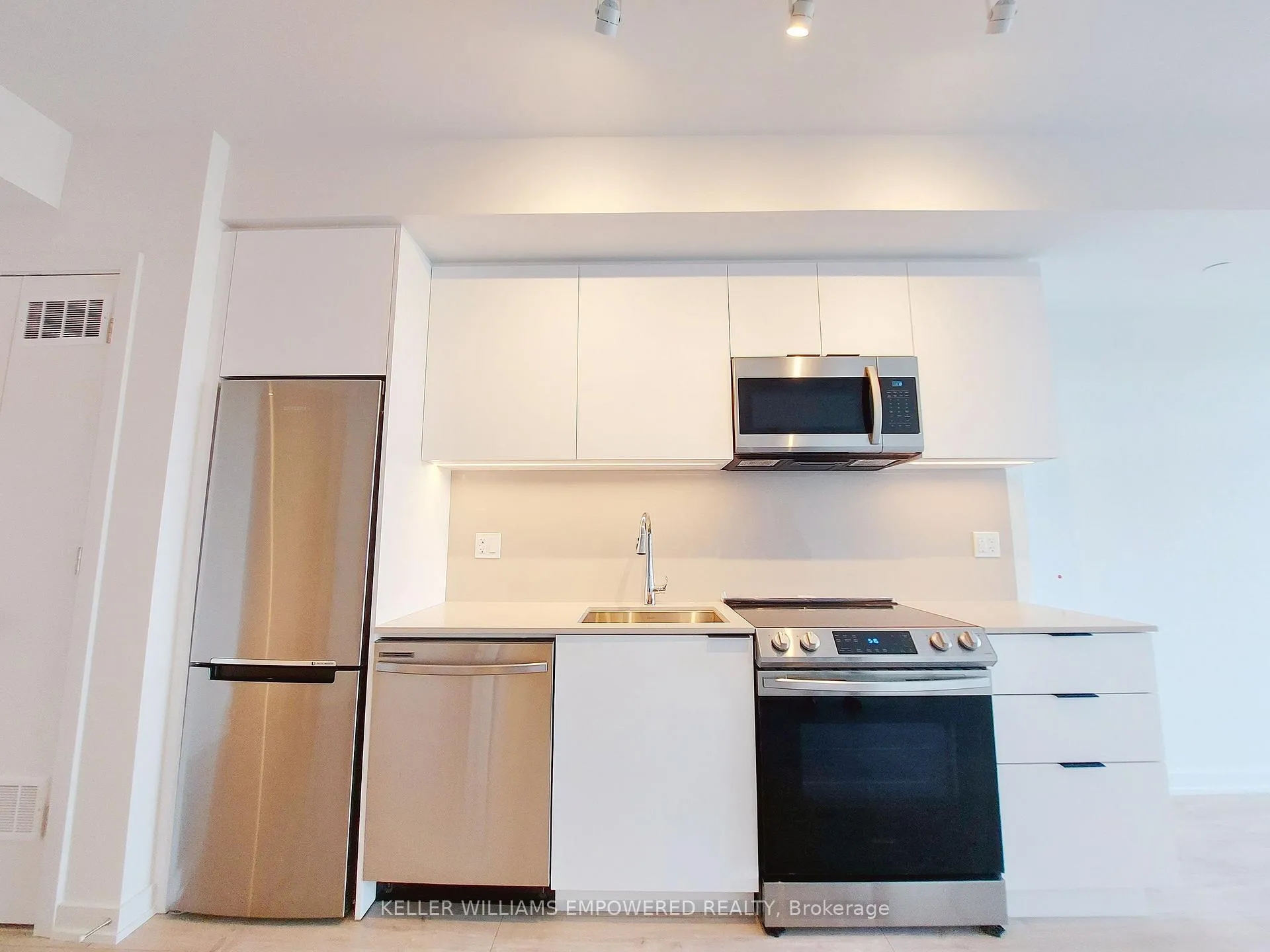 Photo 7 of Unit 2110, 48 Power Street, Toronto, Moss Park — HOMEH