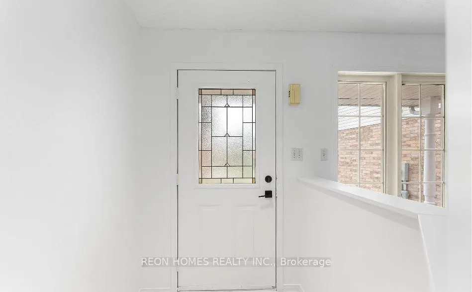 Photo 4 of 1885 Dalhousie Crescent, Oshawa, Samac — HOMEH