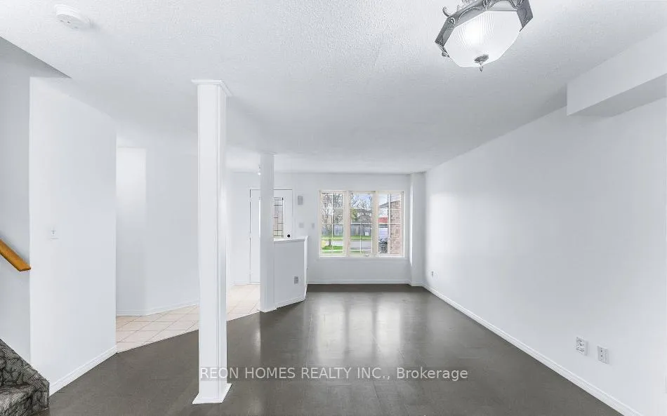 Photo 7 of 1885 Dalhousie Crescent, Oshawa, Samac — HOMEH
