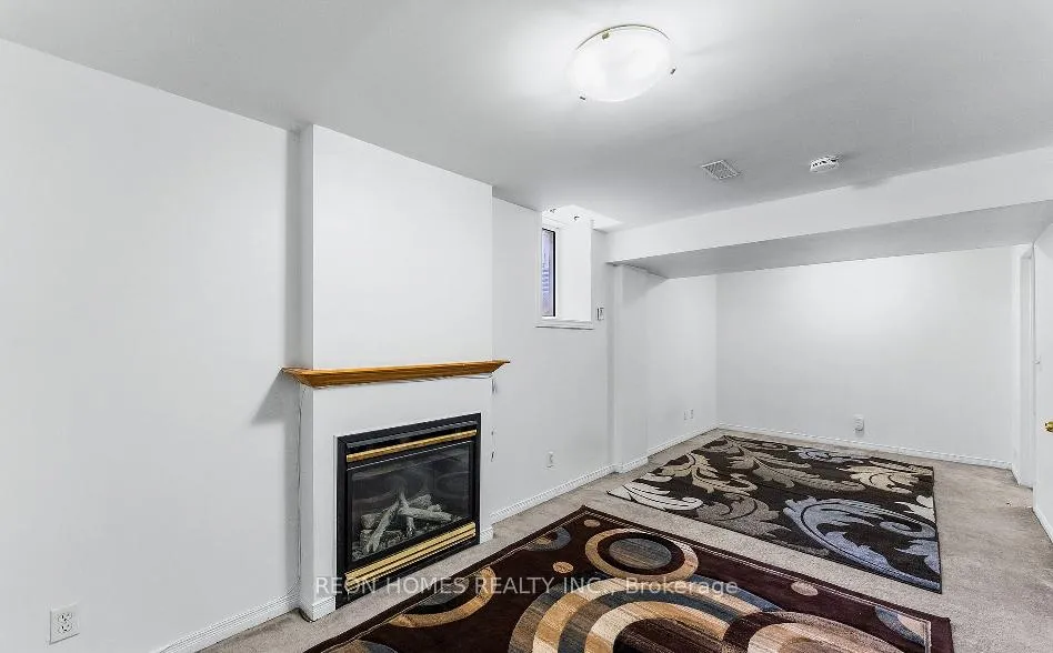 Photo 23 of 1885 Dalhousie Crescent, Oshawa, Samac — HOMEH