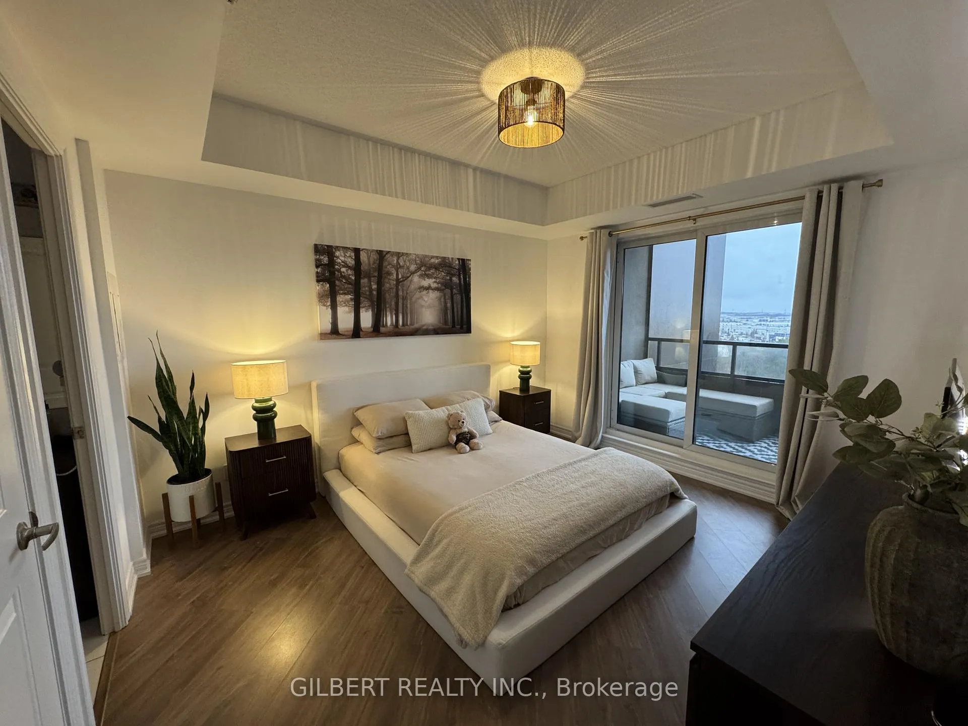 Photo 12 of Unit 907, 9255 Jane Street, Vaughan, Maple — HOMEH