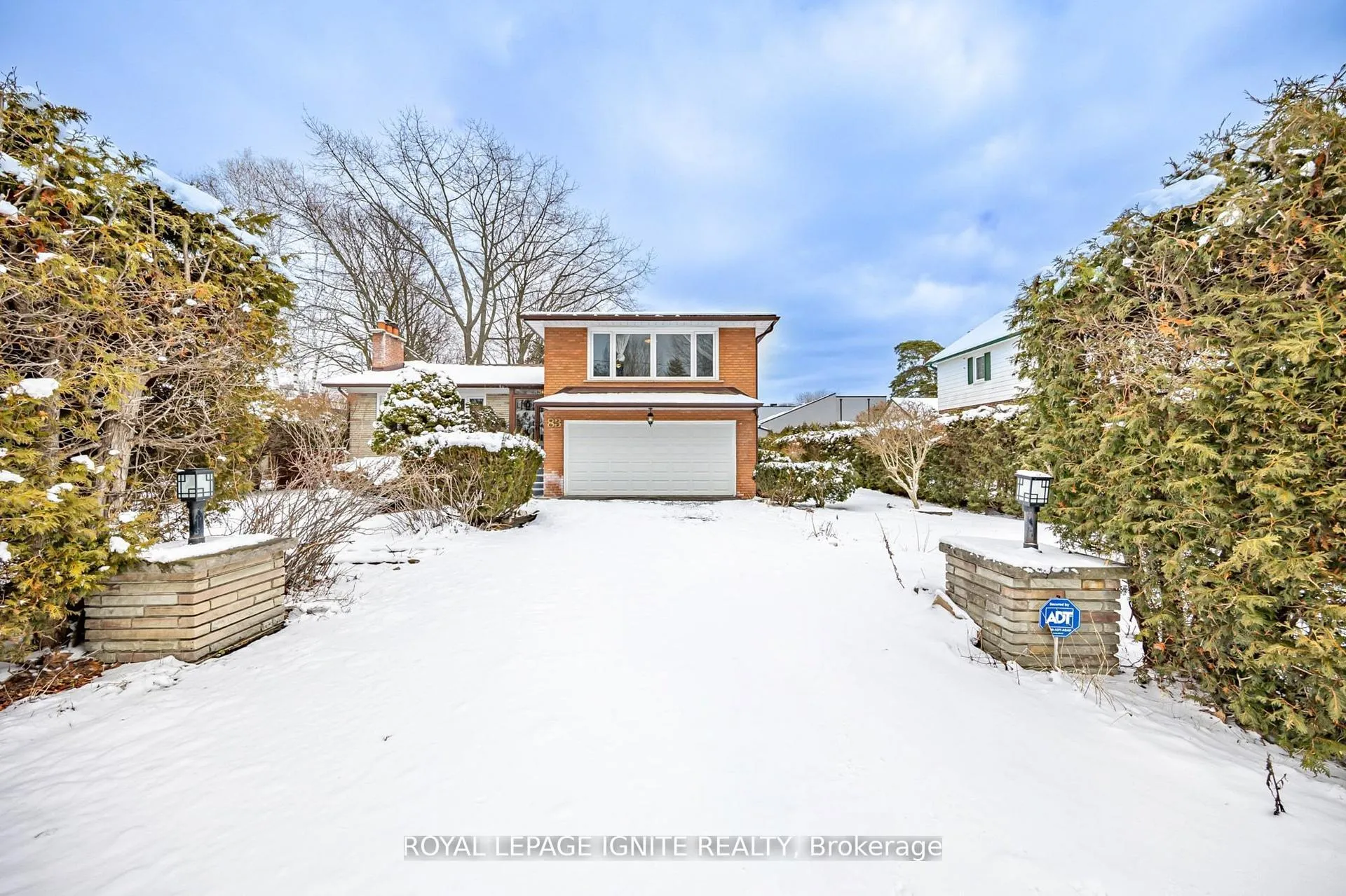 Front of Unit Main, 83 Deep Dene Drive