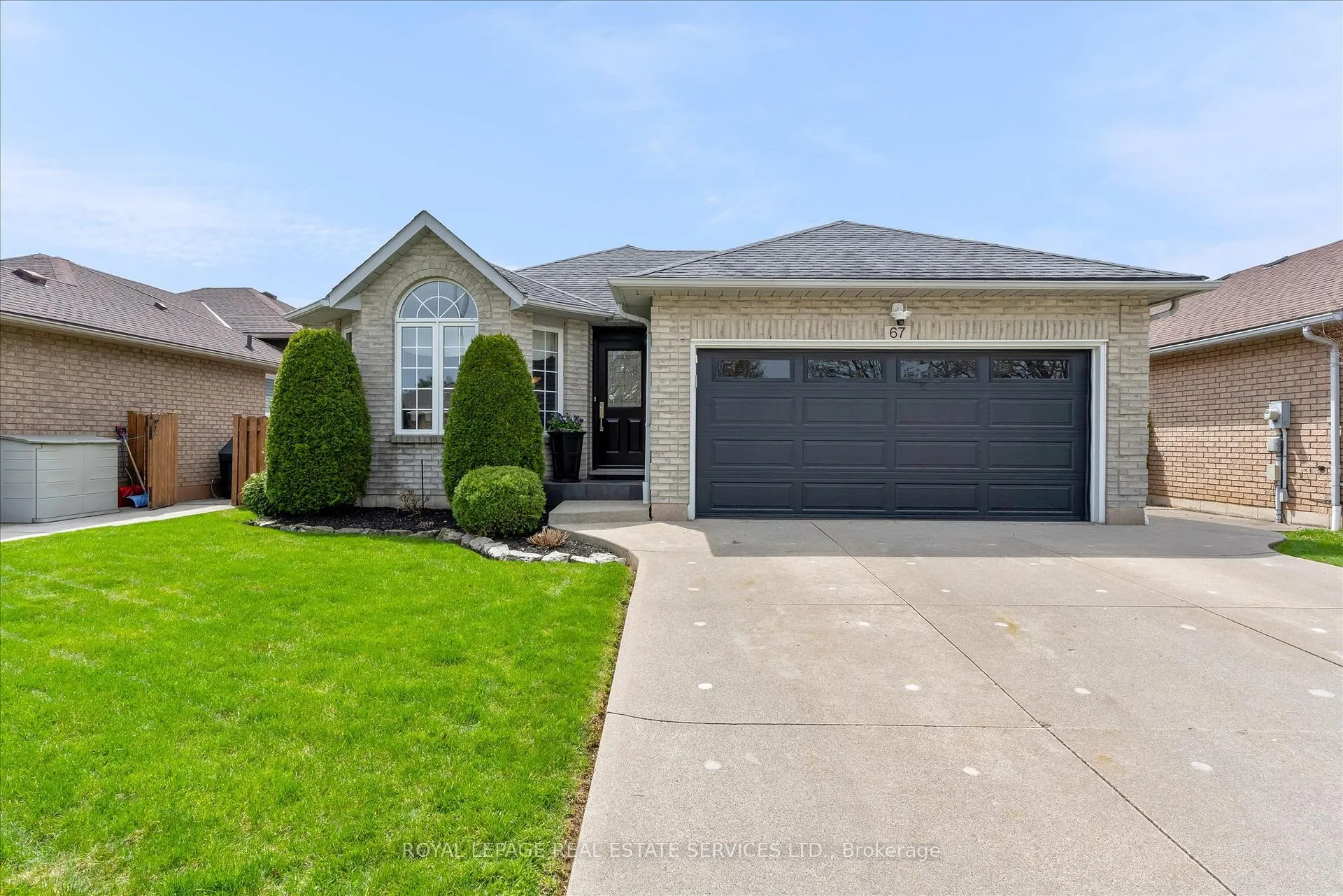 Photo 1 of 67 Loneoak Crescent, Hamilton, Stoney Creek Mountain — HOMEH