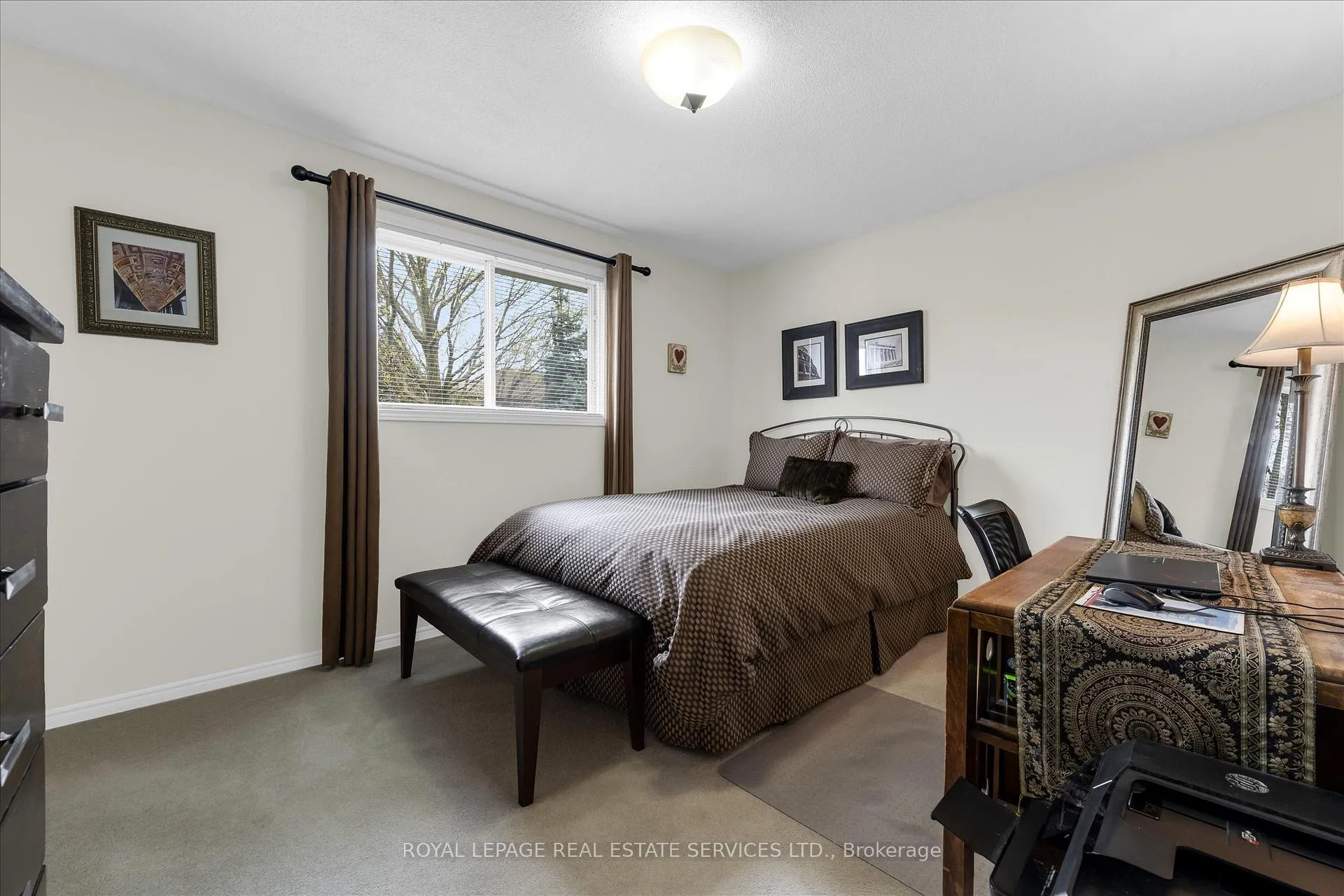 Photo 15 of 67 Loneoak Crescent, Hamilton, Stoney Creek Mountain — HOMEH