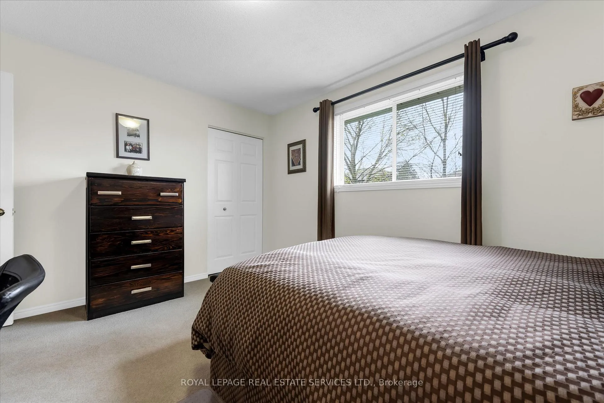 Photo 16 of 67 Loneoak Crescent, Hamilton, Stoney Creek Mountain — HOMEH