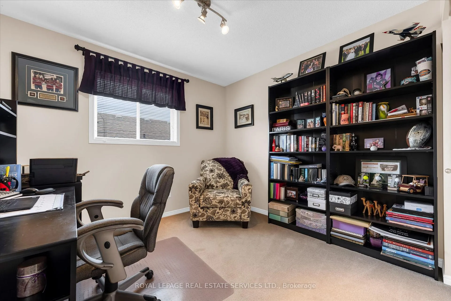 Photo 17 of 67 Loneoak Crescent, Hamilton, Stoney Creek Mountain — HOMEH