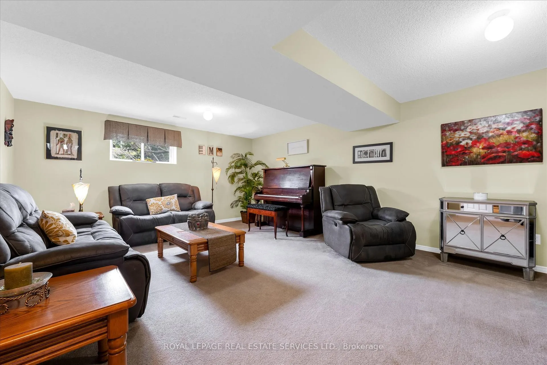 Photo 20 of 67 Loneoak Crescent, Hamilton, Stoney Creek Mountain — HOMEH