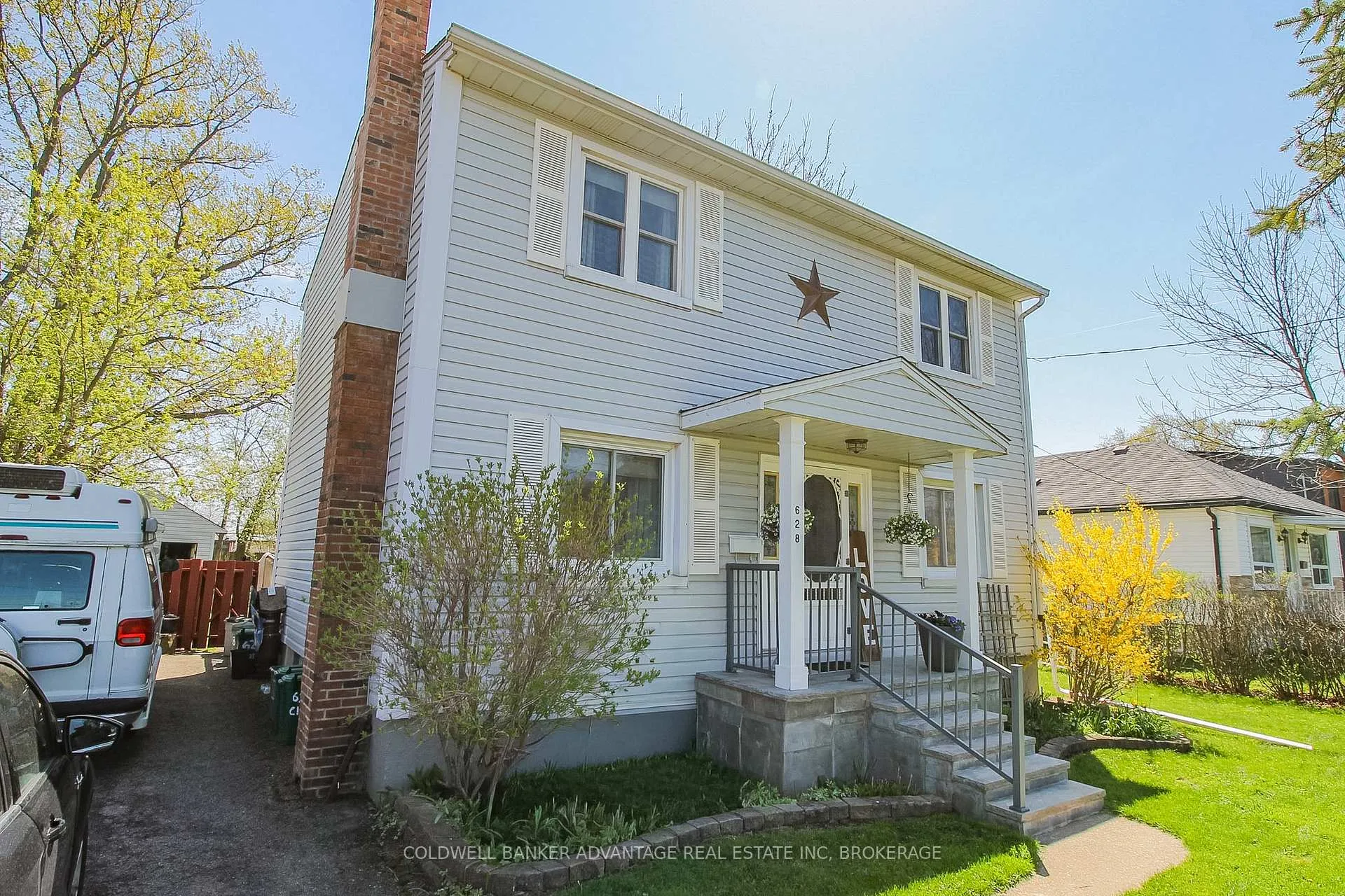 Photo 2 of 628 Clare Avenue, Welland, N. Welland — HOMEH