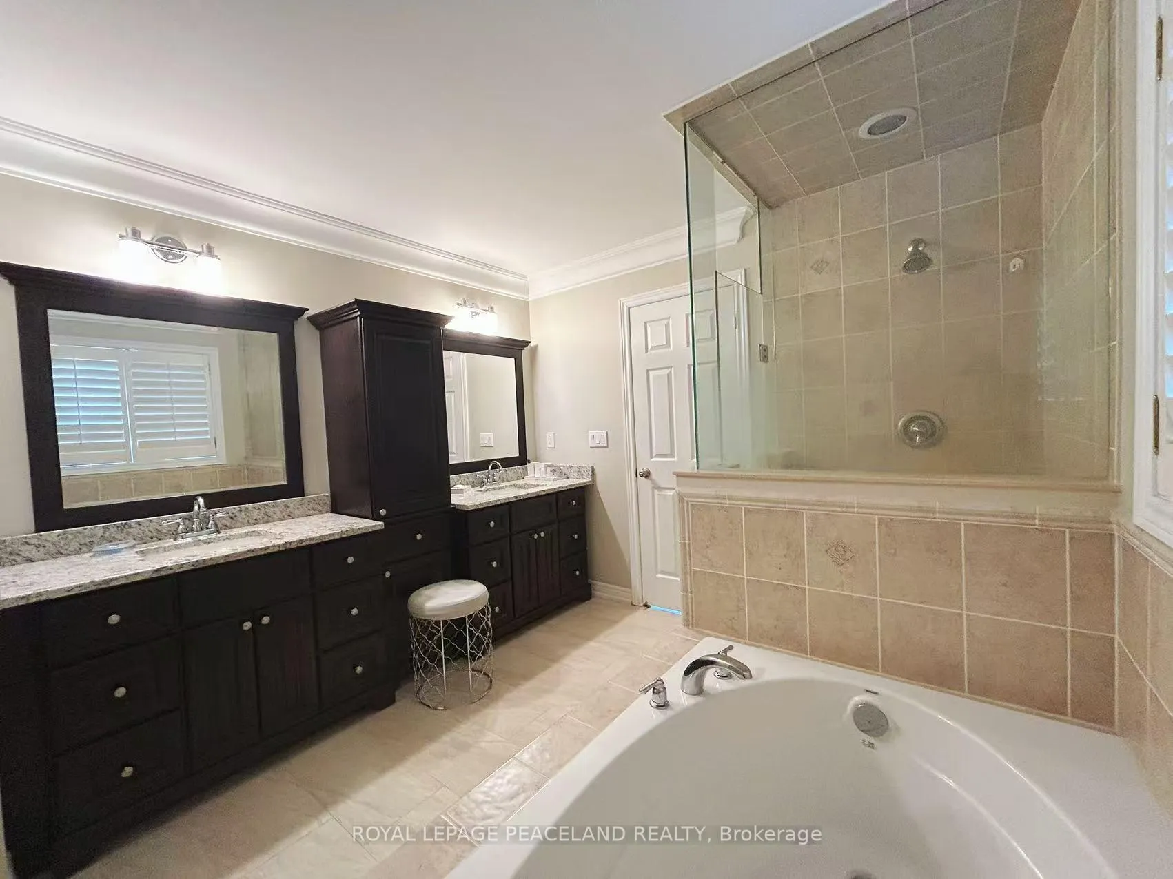 Photo 9 of 23 Halldorson Avenue, Aurora, Bayview Northeast — HOMEH