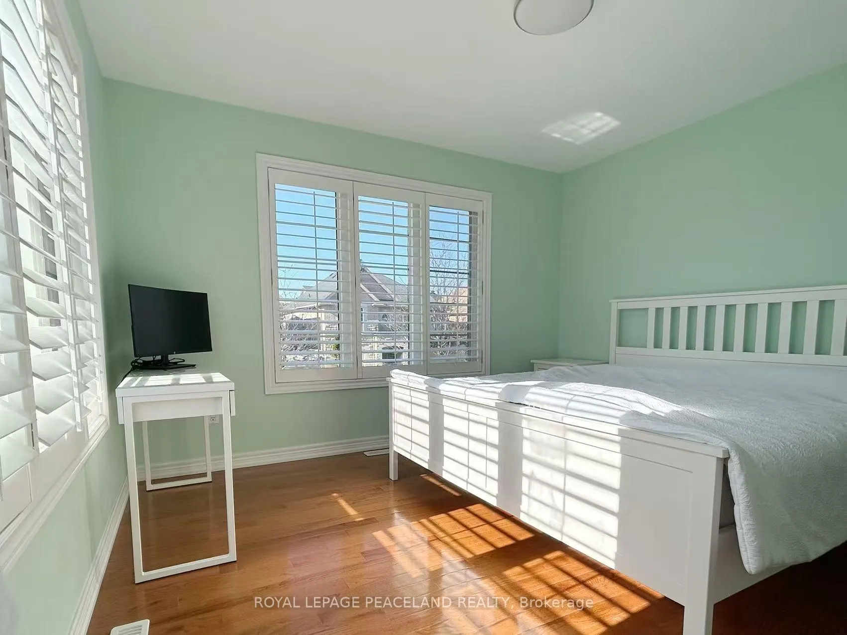 Photo 10 of 23 Halldorson Avenue, Aurora, Bayview Northeast — HOMEH