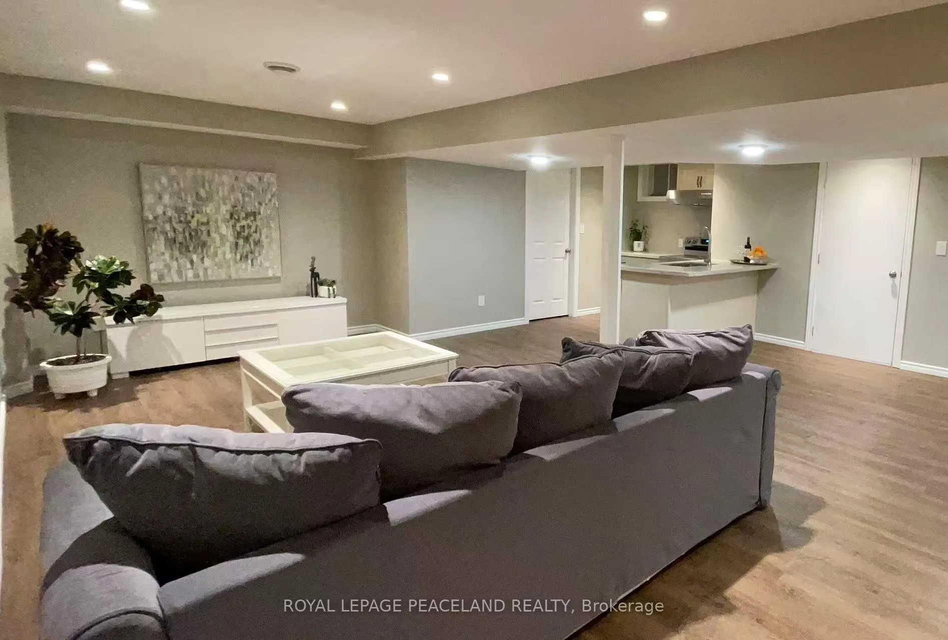 Photo 15 of 23 Halldorson Avenue, Aurora, Bayview Northeast — HOMEH