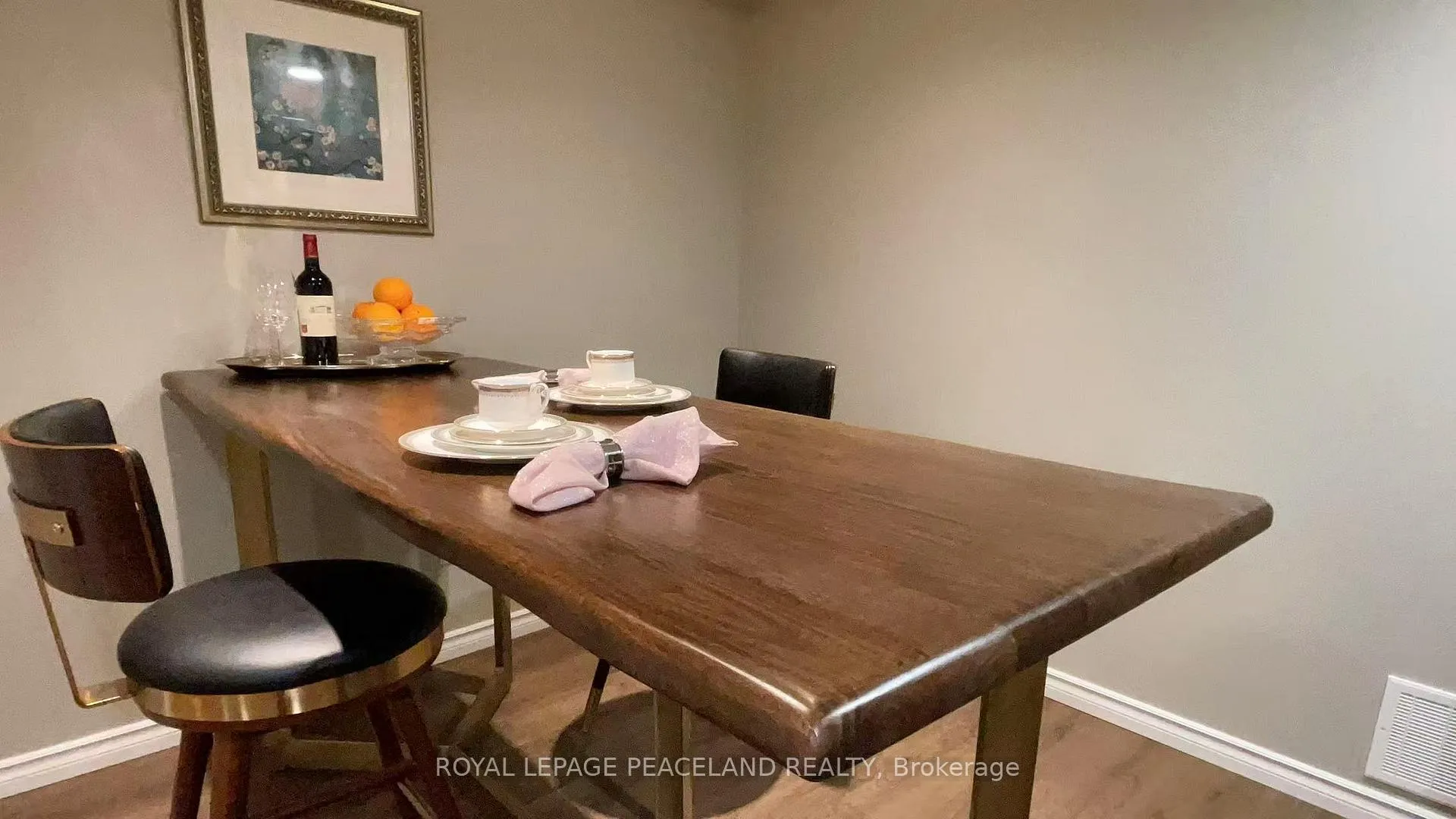 Photo 17 of 23 Halldorson Avenue, Aurora, Bayview Northeast — HOMEH