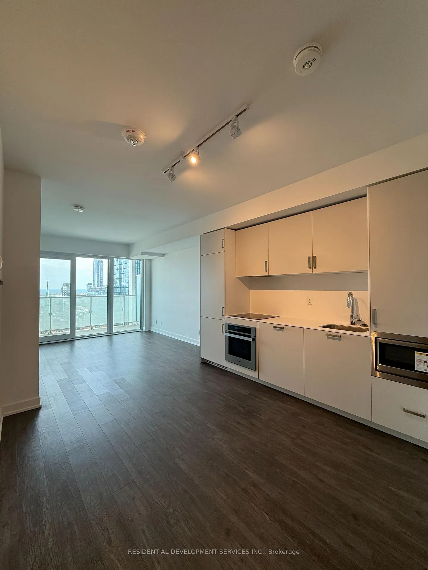 Photo 3 of Unit 2708, 88 Queen Street, Toronto, Church-Yonge Corridor — HOMEH