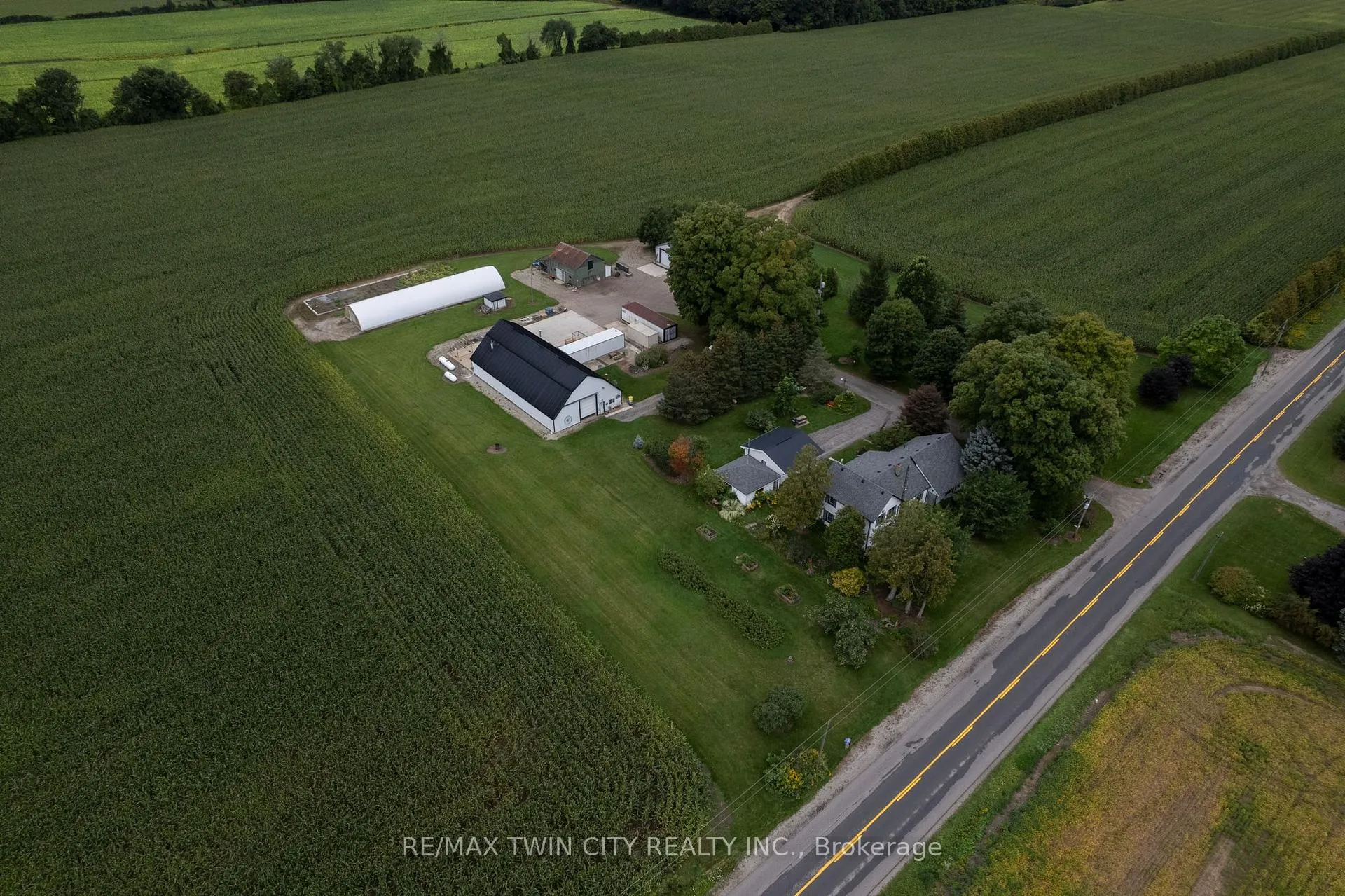 Photo 1 of 331 Middle Townline Road, Brant, Burford — HOMEH