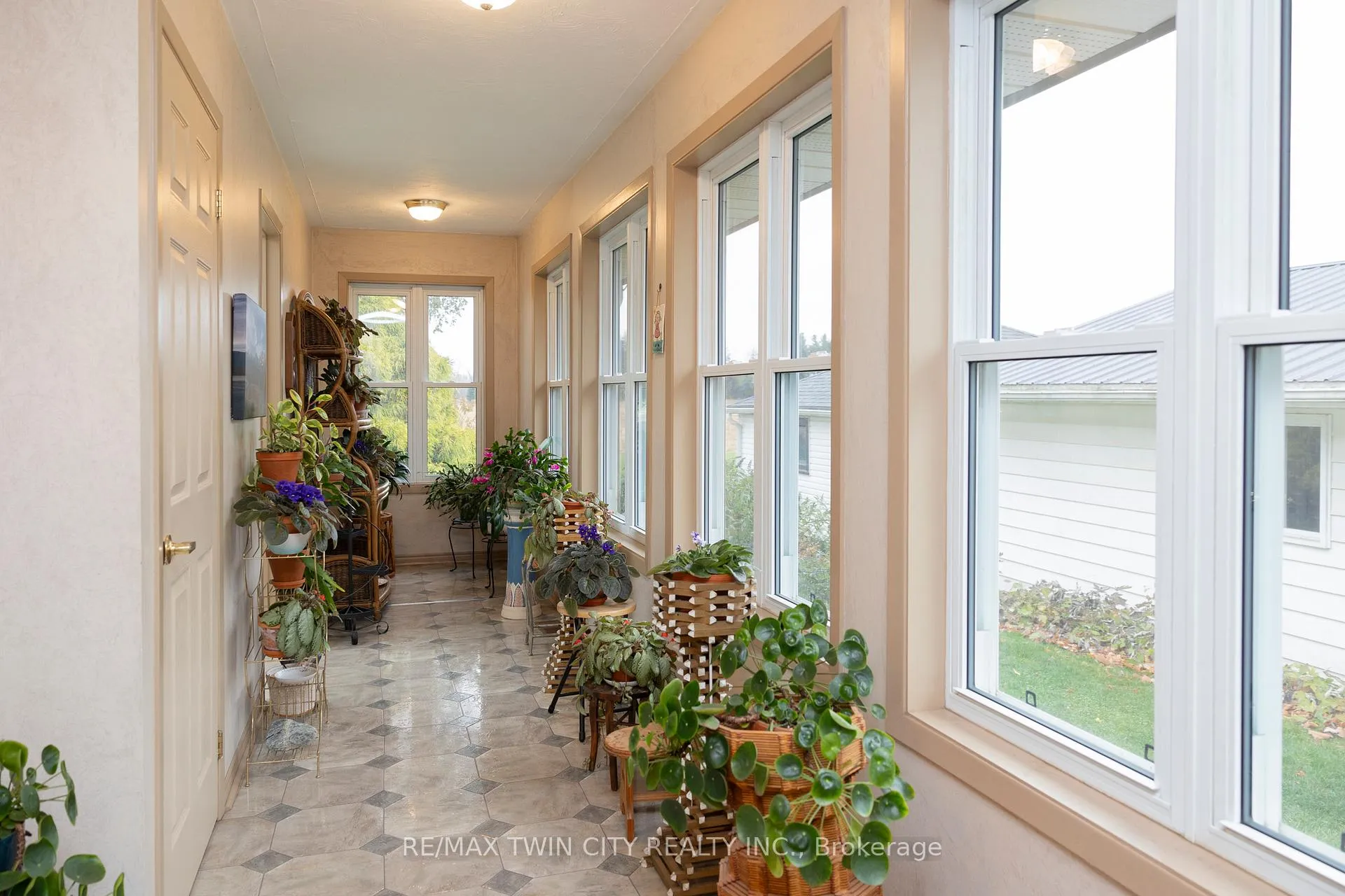 Photo 19 of 331 Middle Townline Road, Brant, Burford — HOMEH