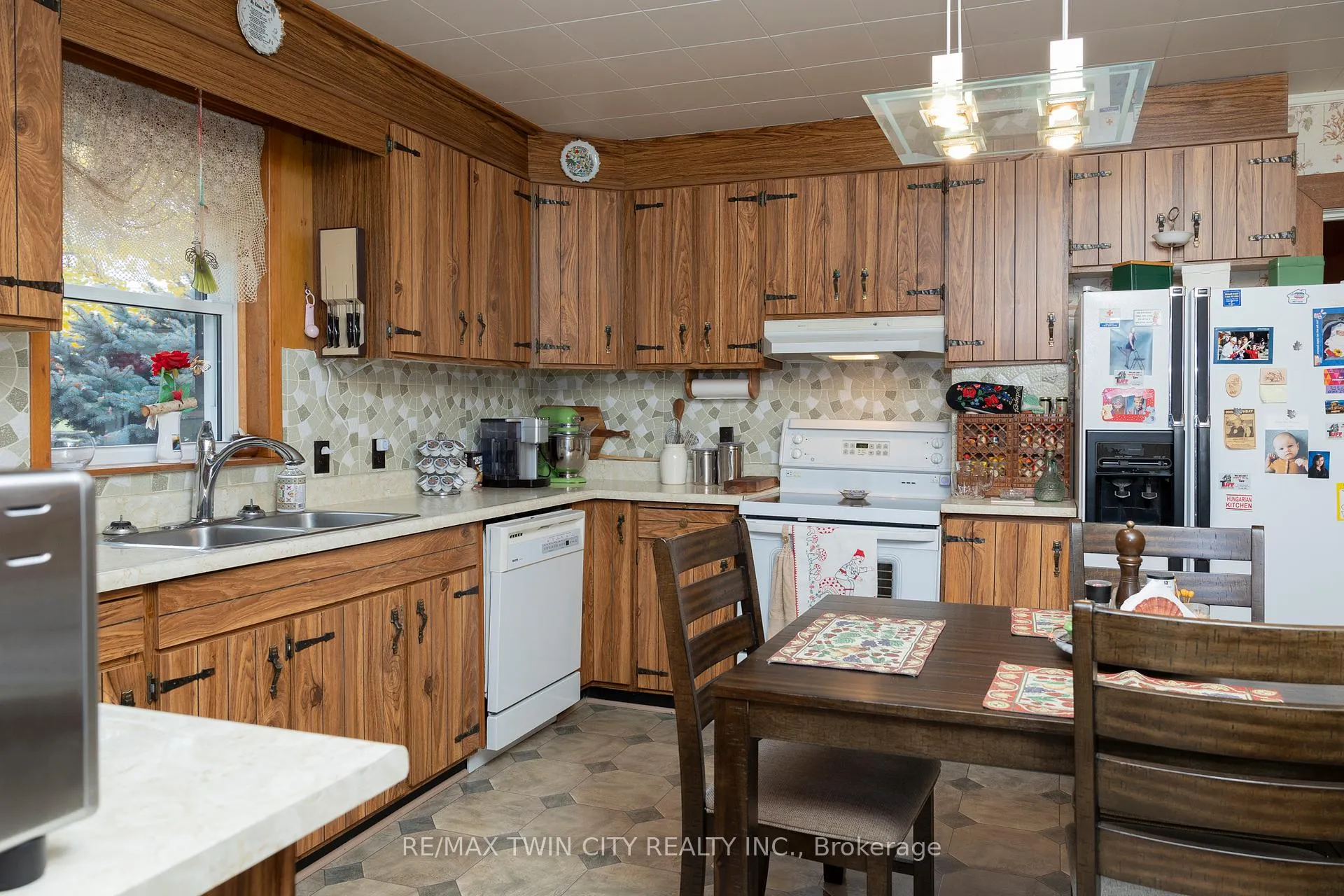 Photo 21 of 331 Middle Townline Road, Brant, Burford — HOMEH