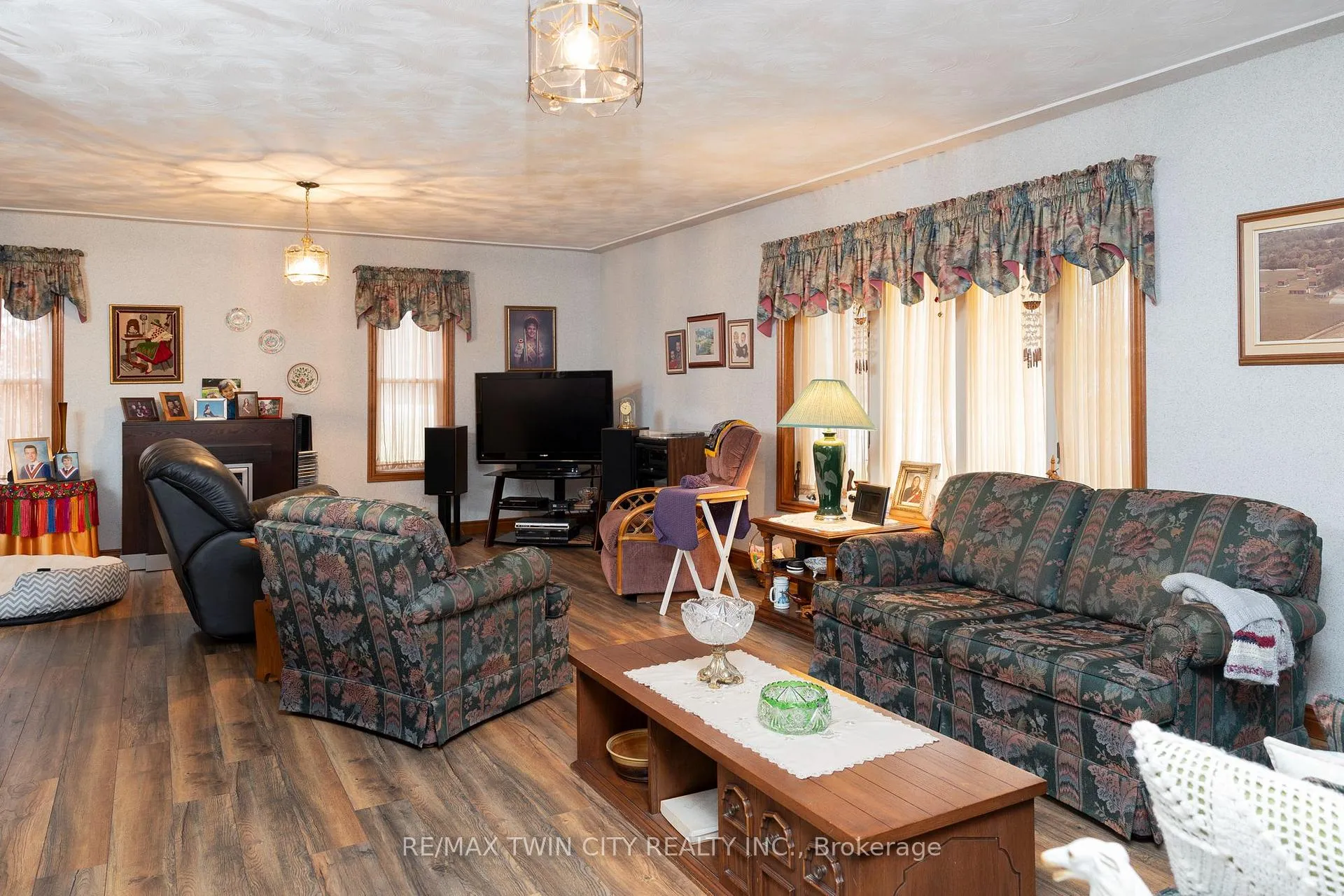 Photo 28 of 331 Middle Townline Road, Brant, Burford — HOMEH