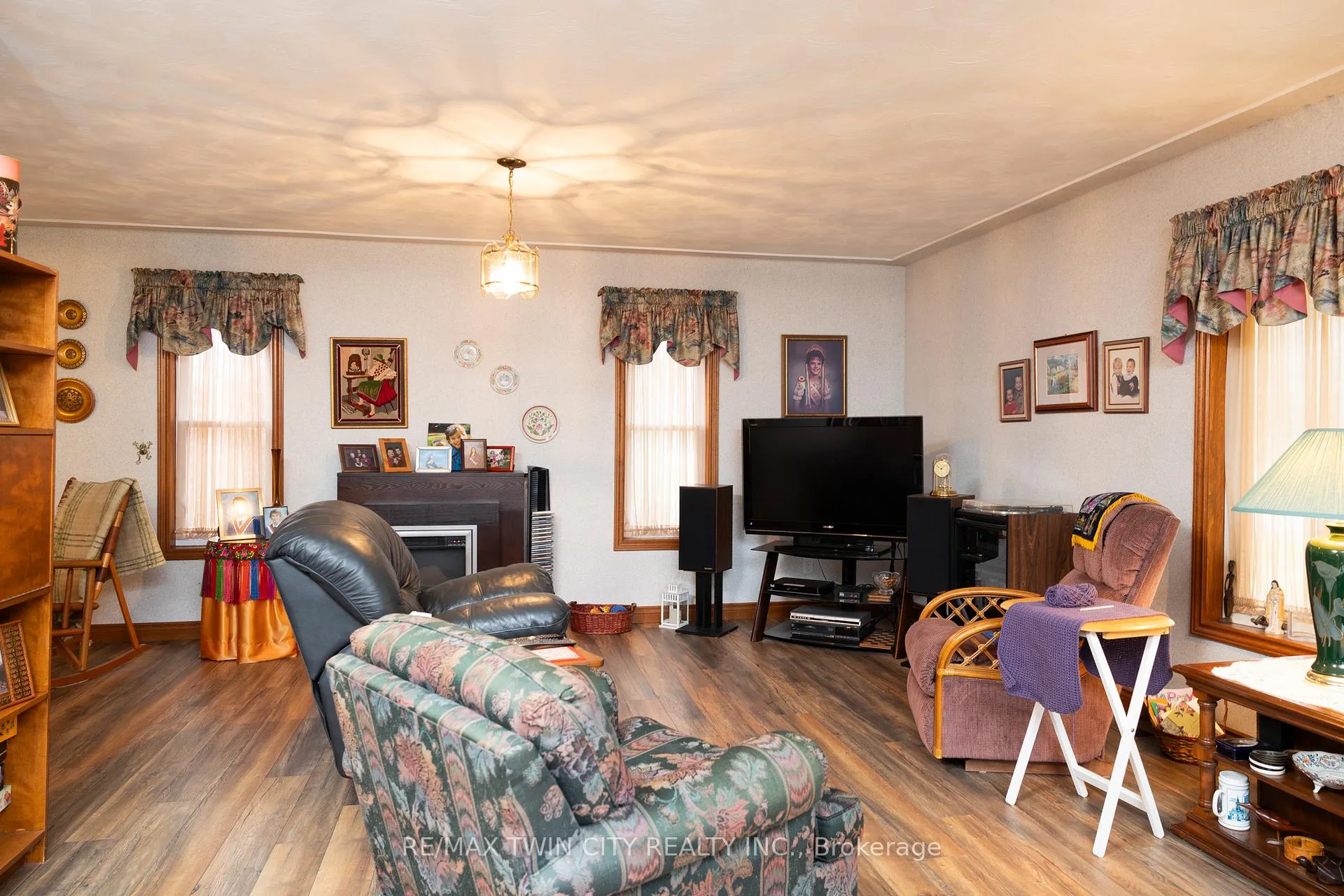 Photo 30 of 331 Middle Townline Road, Brant, Burford — HOMEH