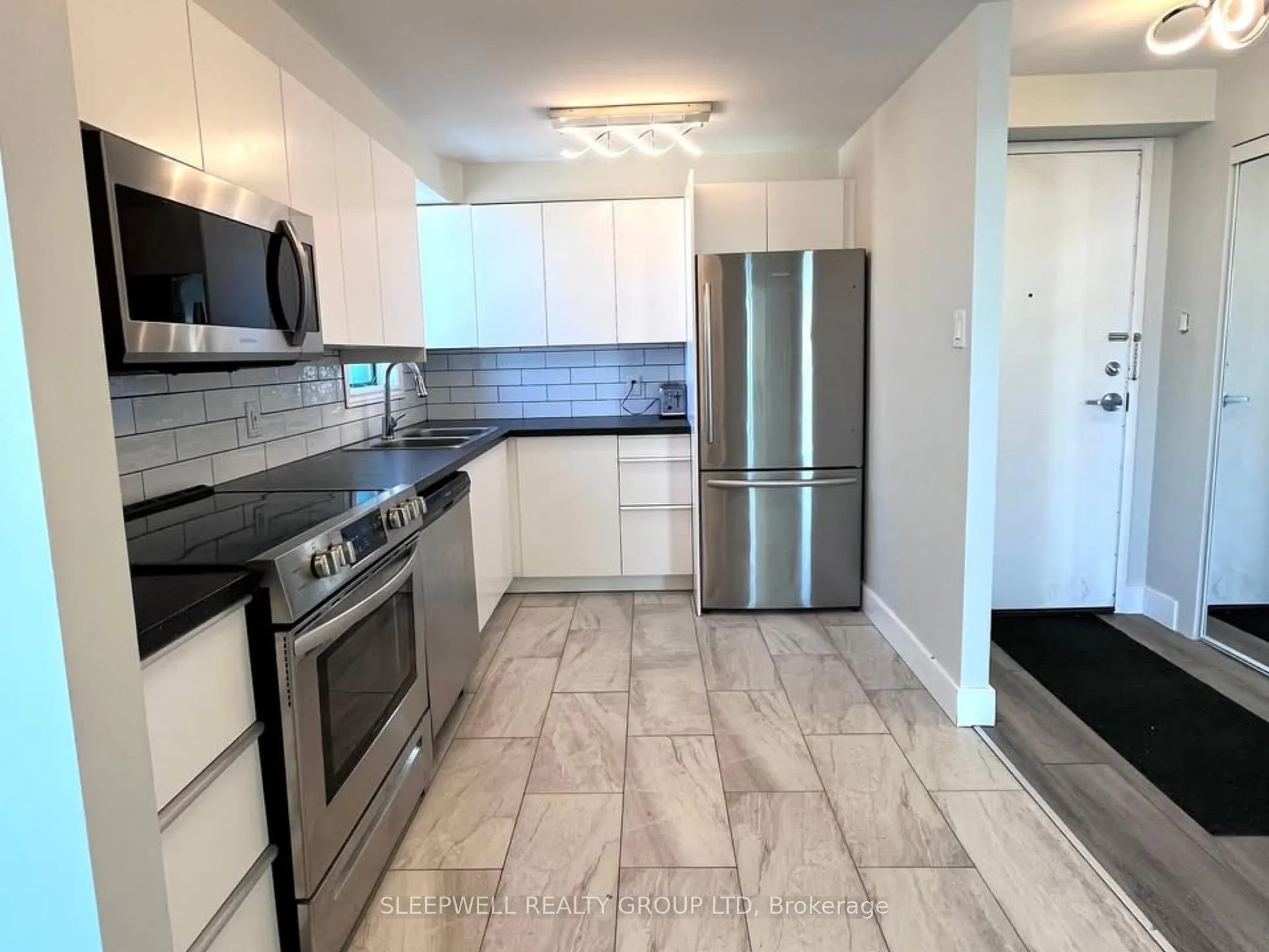 Photo 2 of Unit 405, 1440 Heron Road, Ottawa, Heron Gate — HOMEH