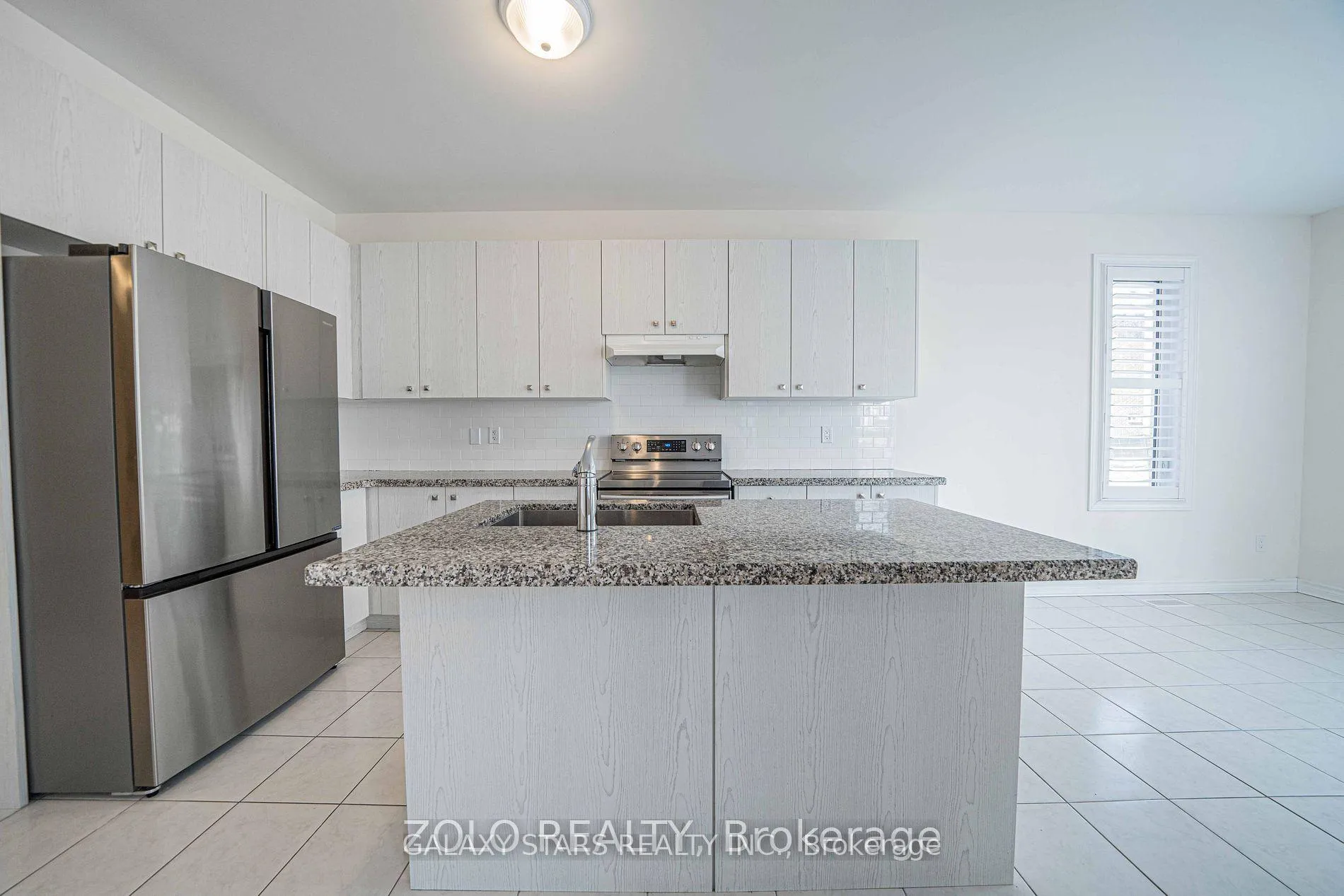 Photo 8 of Unit Upper Floor, 1869 Castlepoint Drive, Oshawa, Taunton — HOMEH