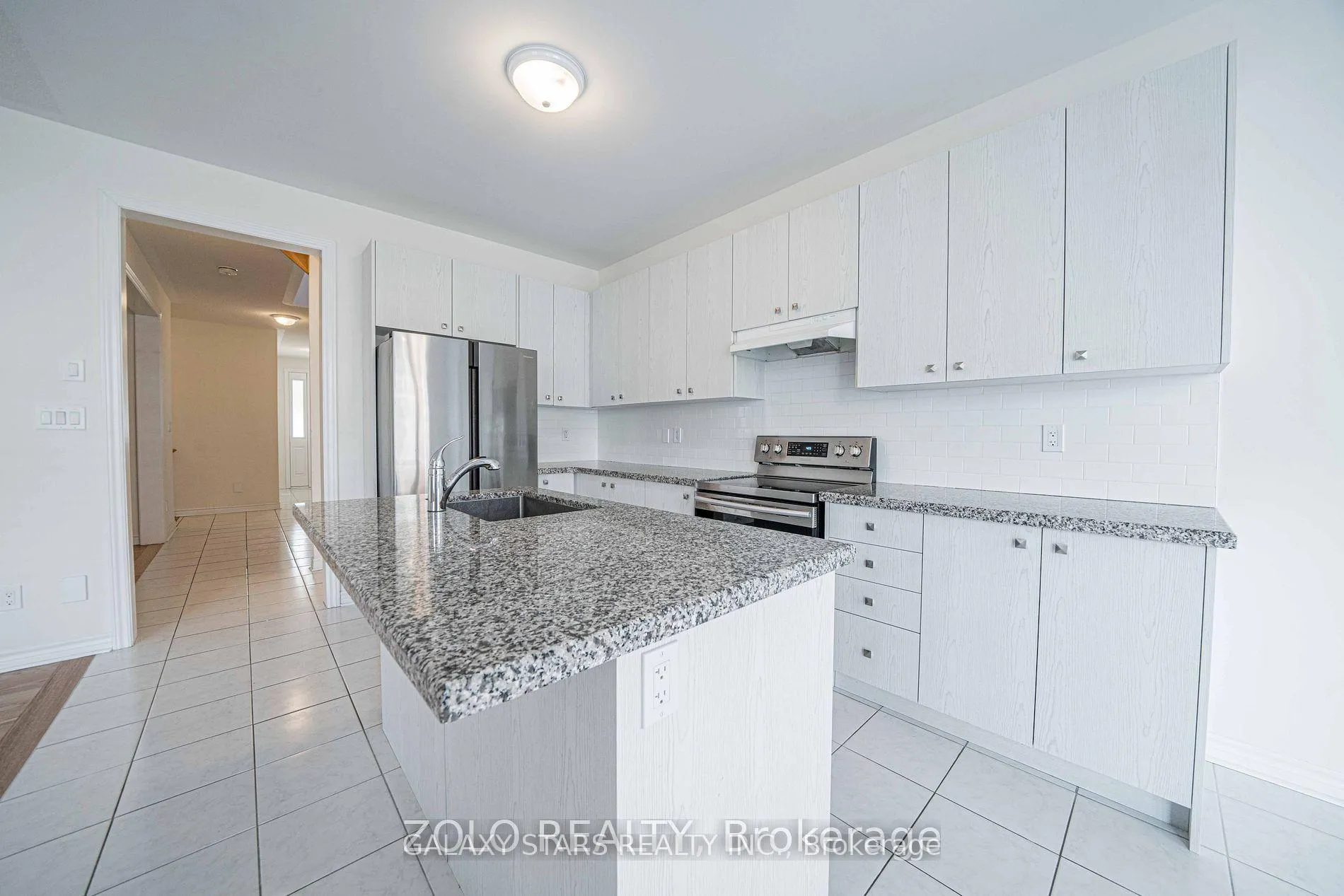 Photo 11 of Unit Upper Floor, 1869 Castlepoint Drive, Oshawa, Taunton — HOMEH