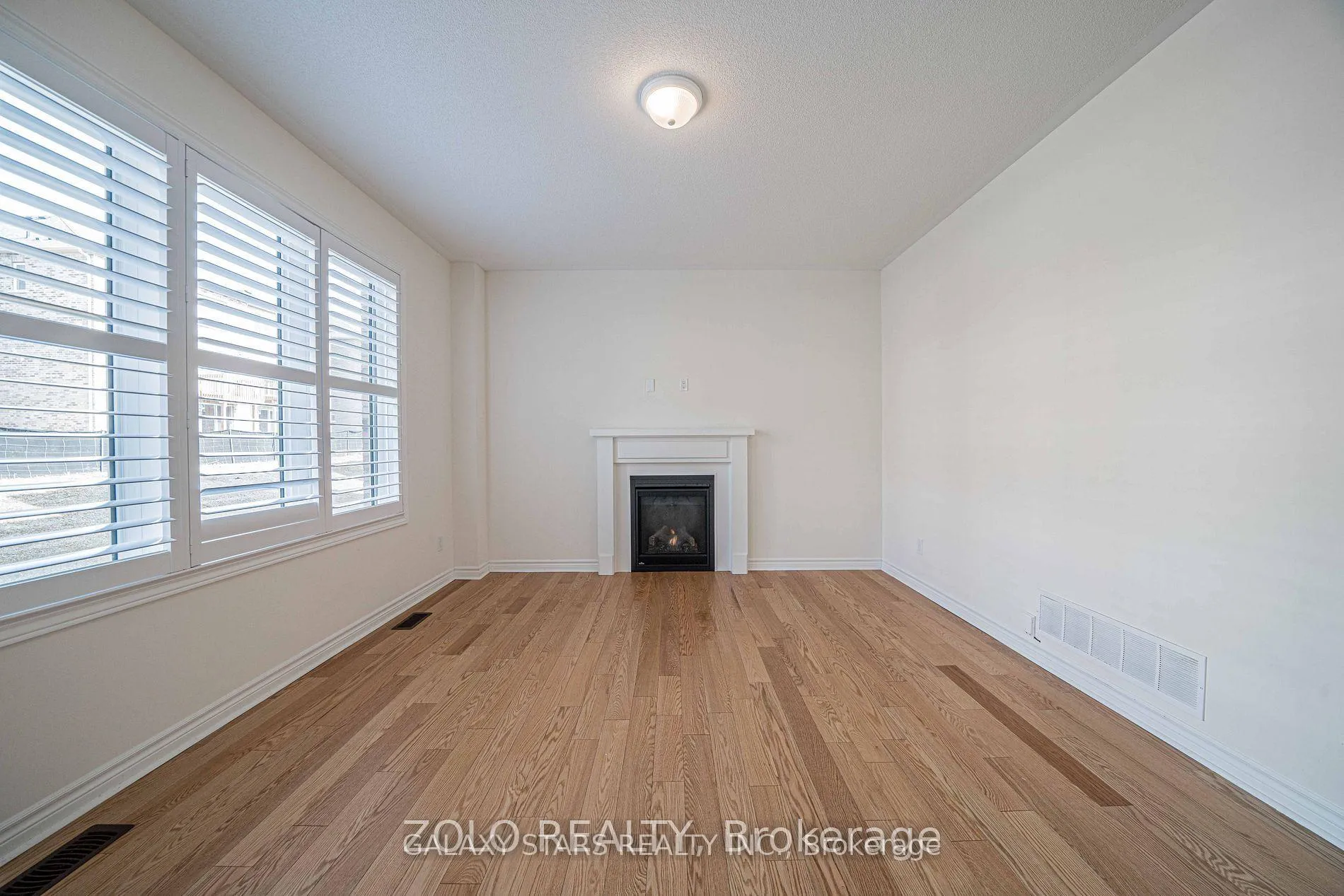 Photo 13 of Unit Upper Floor, 1869 Castlepoint Drive, Oshawa, Taunton — HOMEH
