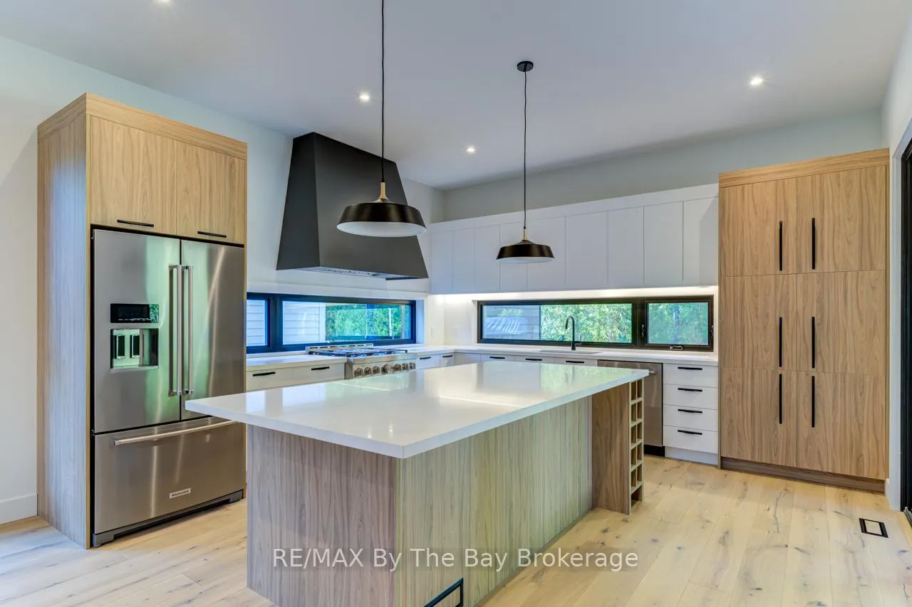 Photo 9 of 49 Broadview Street, Collingwood — HOMEH