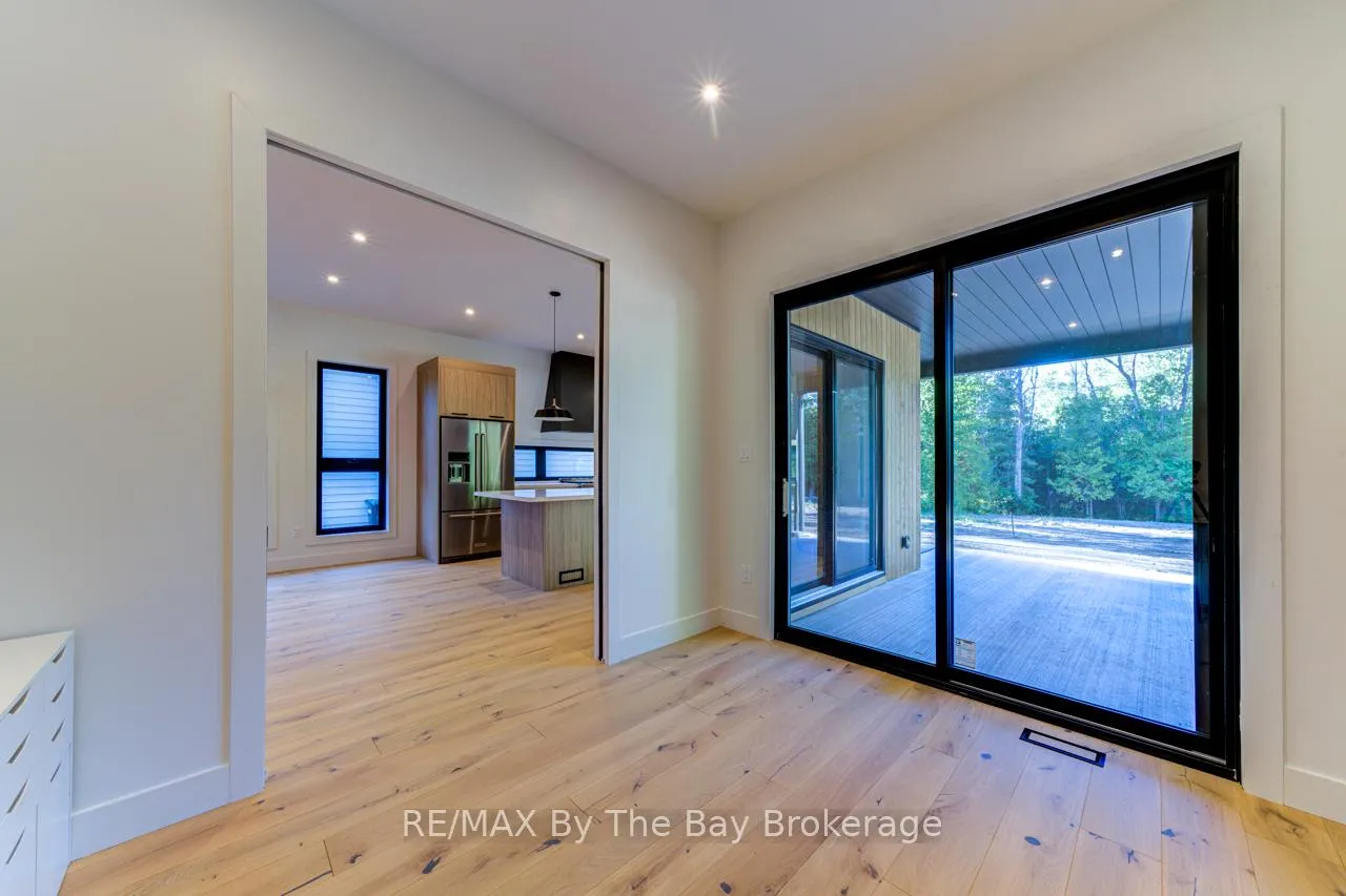 Photo 12 of 49 Broadview Street, Collingwood — HOMEH